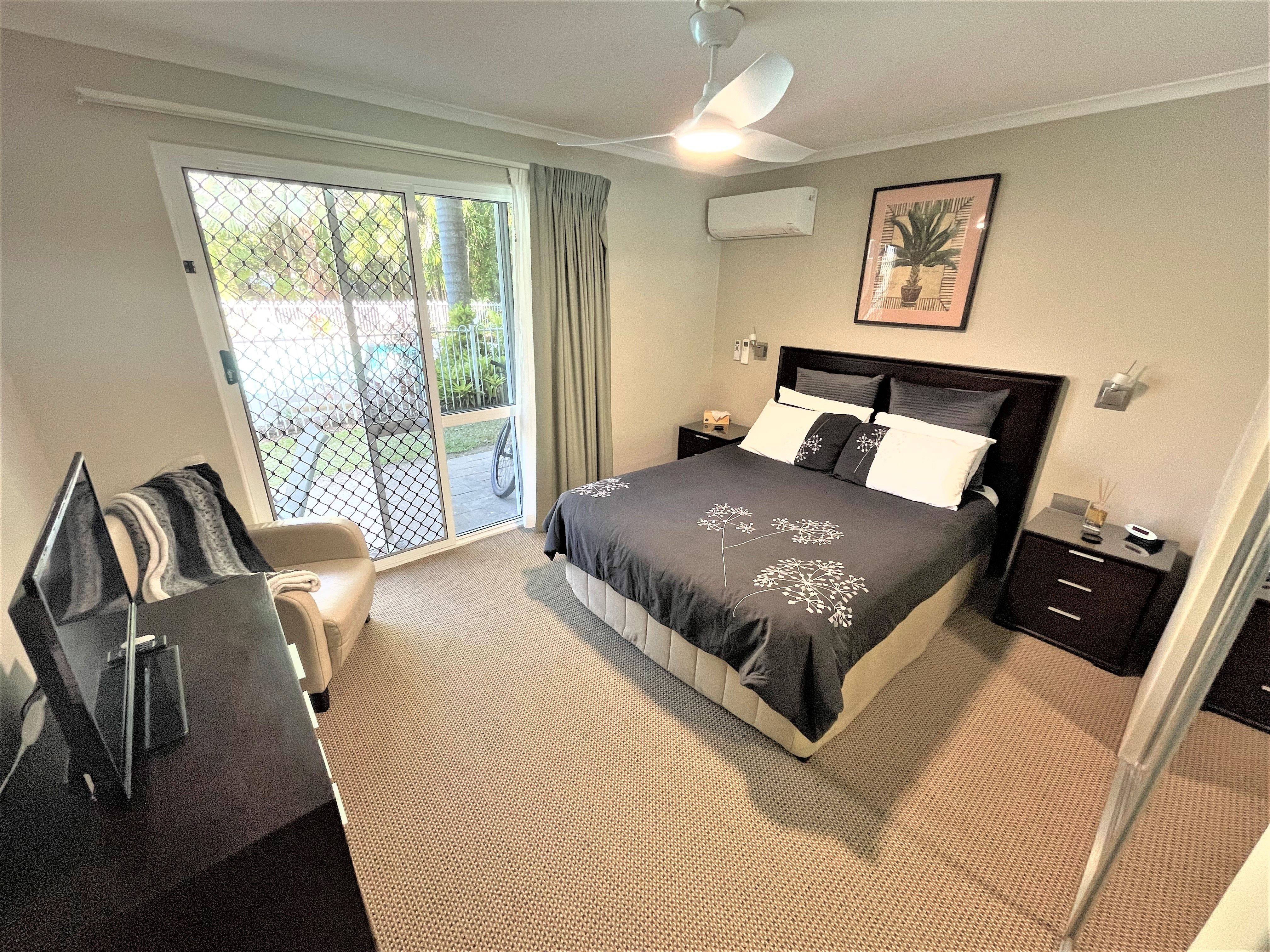206 Coral Coast Drive, Palm Cove, QLD 4879