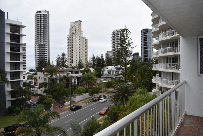 15/220 Surf Parade, Surfers Paradise, QLD 4217