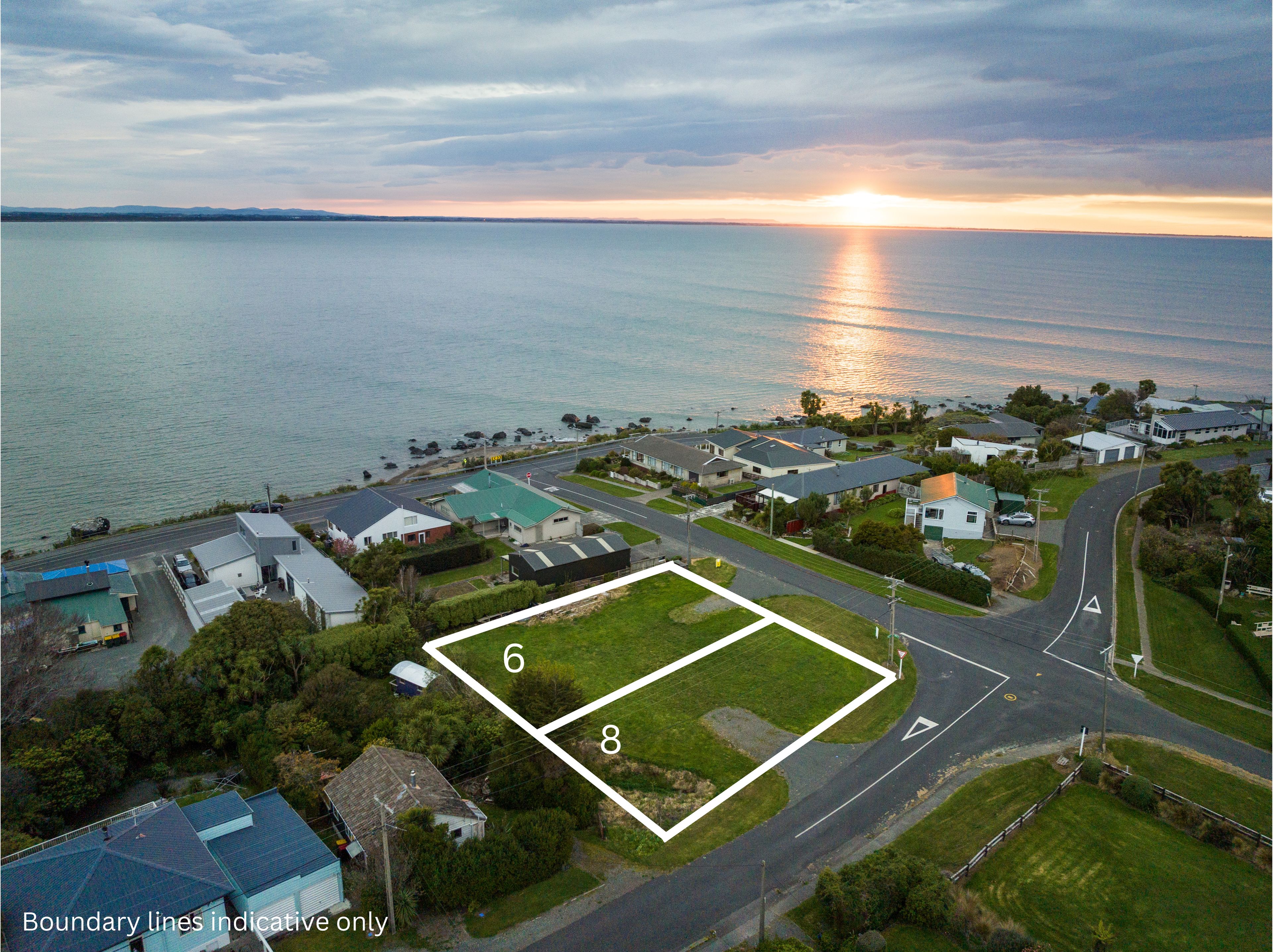 8 Irwin Street, Riverton, Southland District 9822 Section for Sale