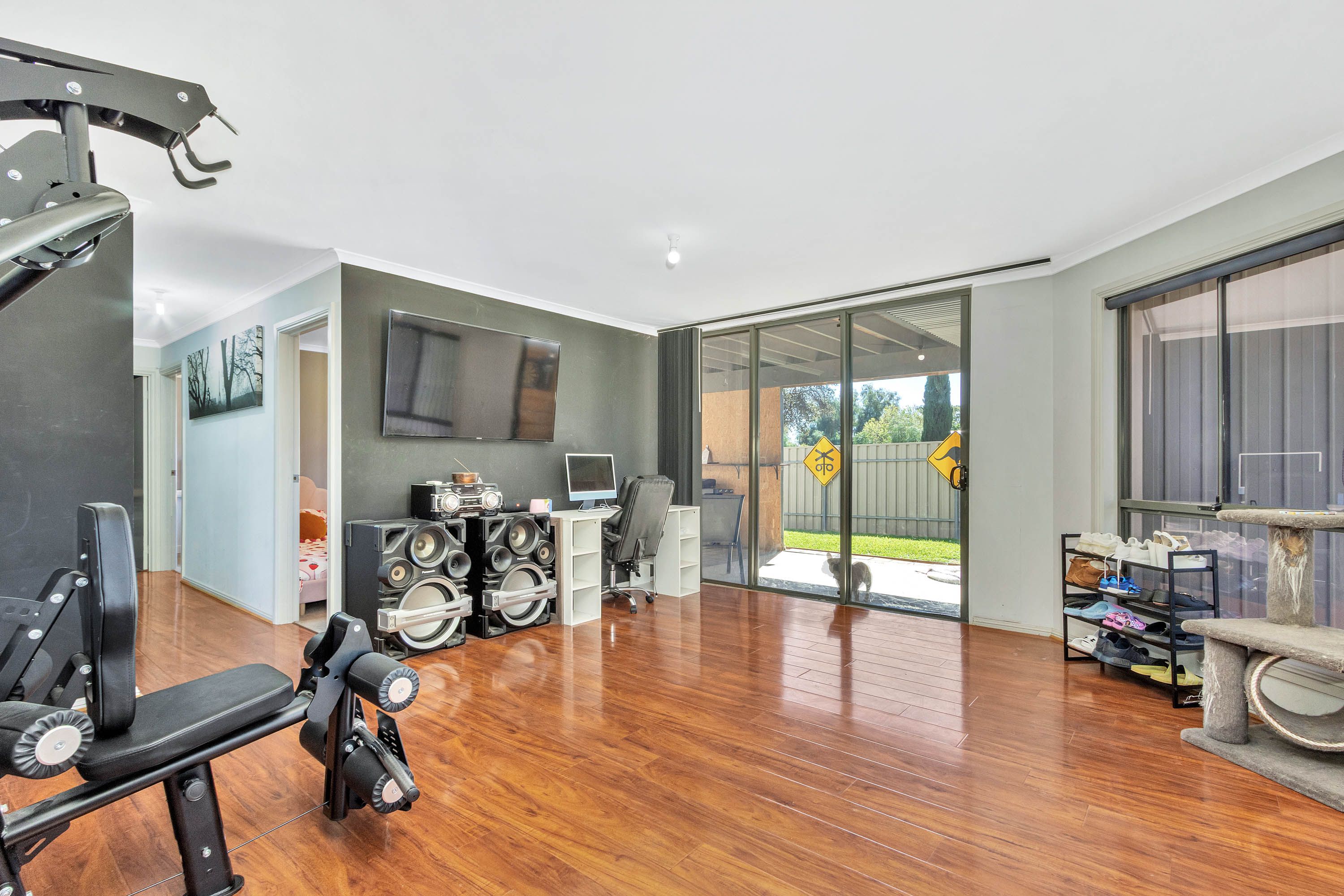 33 Broadmeadows Road — photo 5 of 24