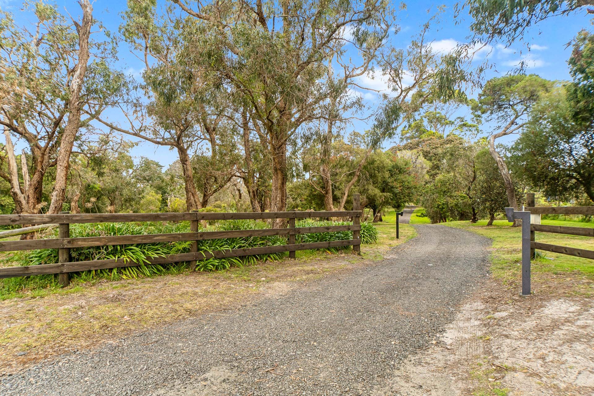 20 Oakhill Road West, Pearcedale, VIC 3912