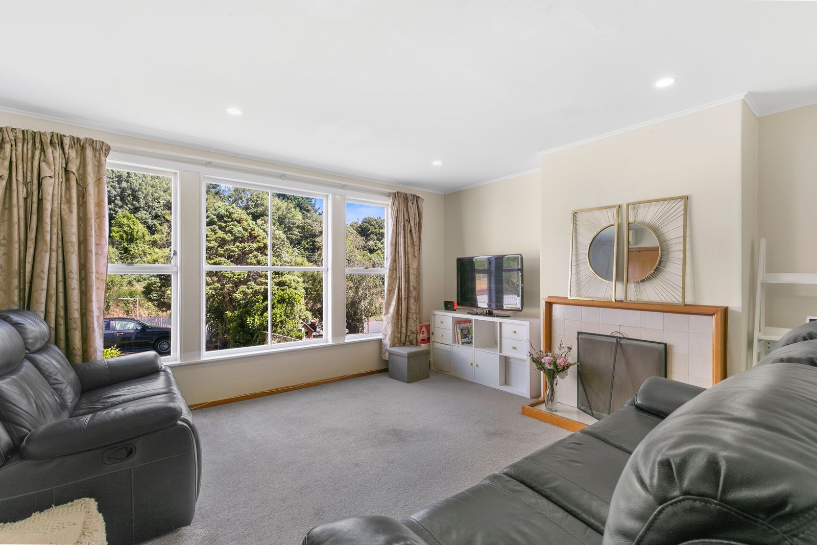 7 Takatimu Way, Johnsonville, Wellington City