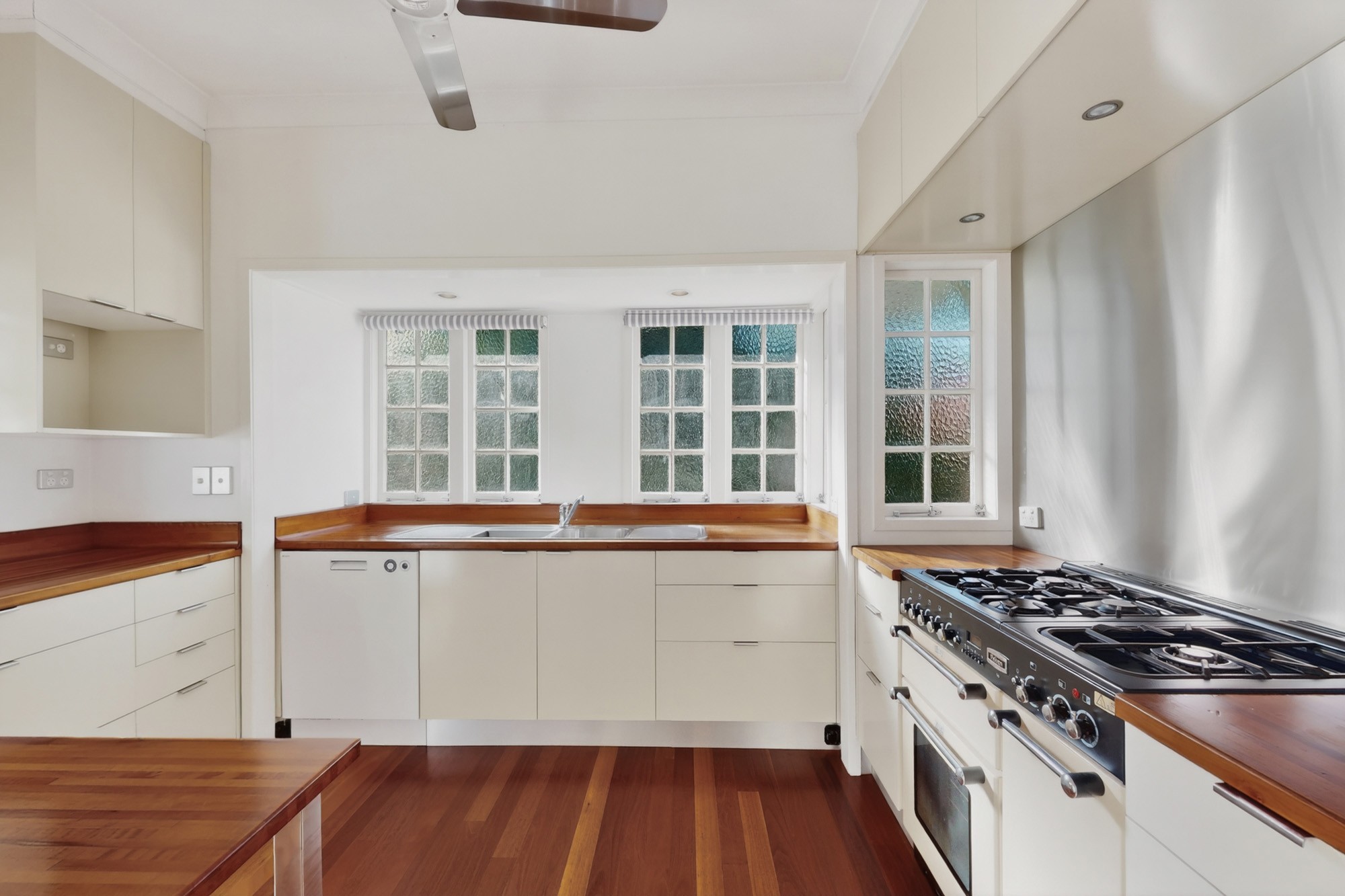 103 Shakespeare Street, Coorparoo, QLD 4151