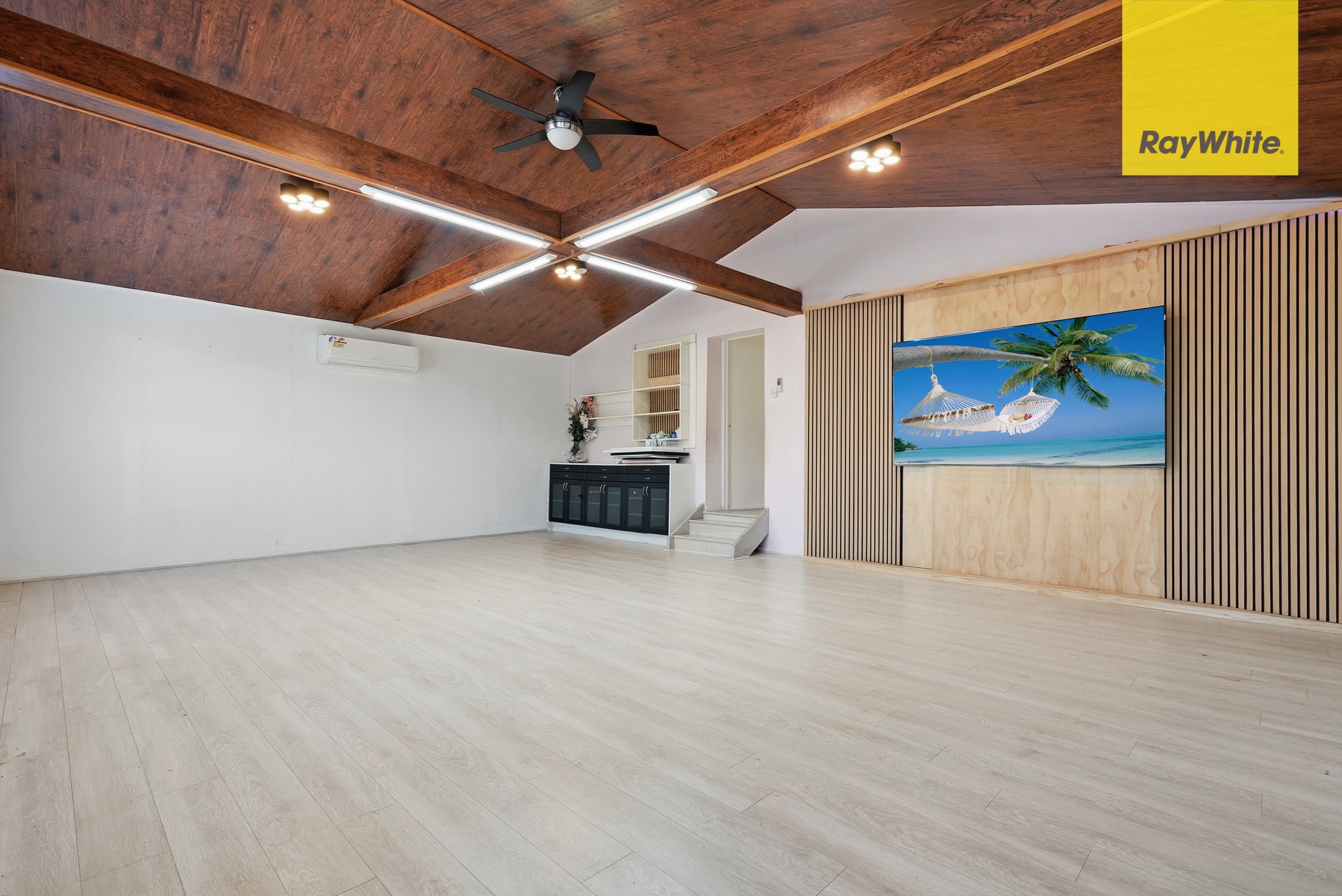12 Samoa Place, Lethbridge Park, NSW 2770