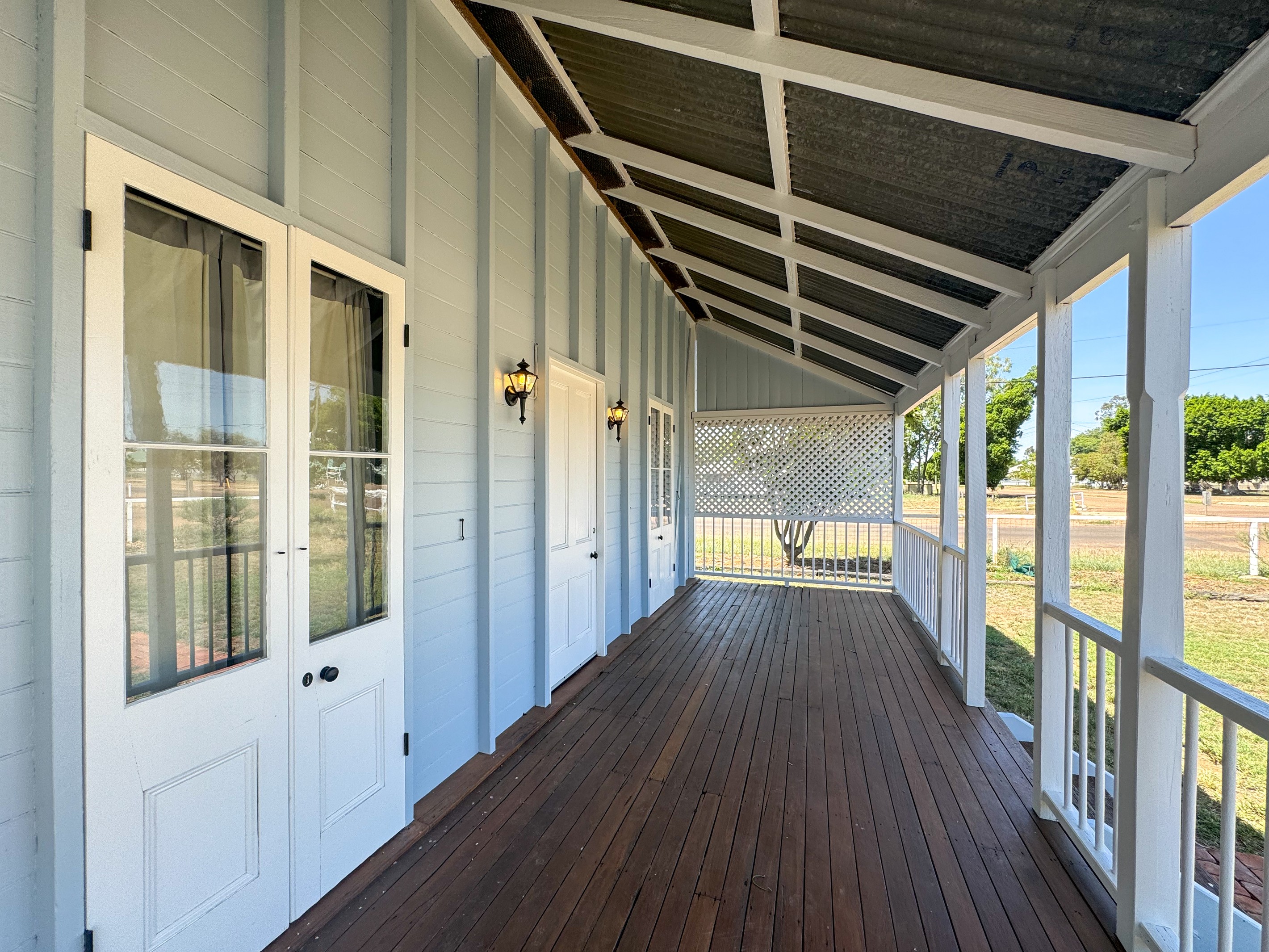 100 Cassowary Street, Longreach, QLD 4730