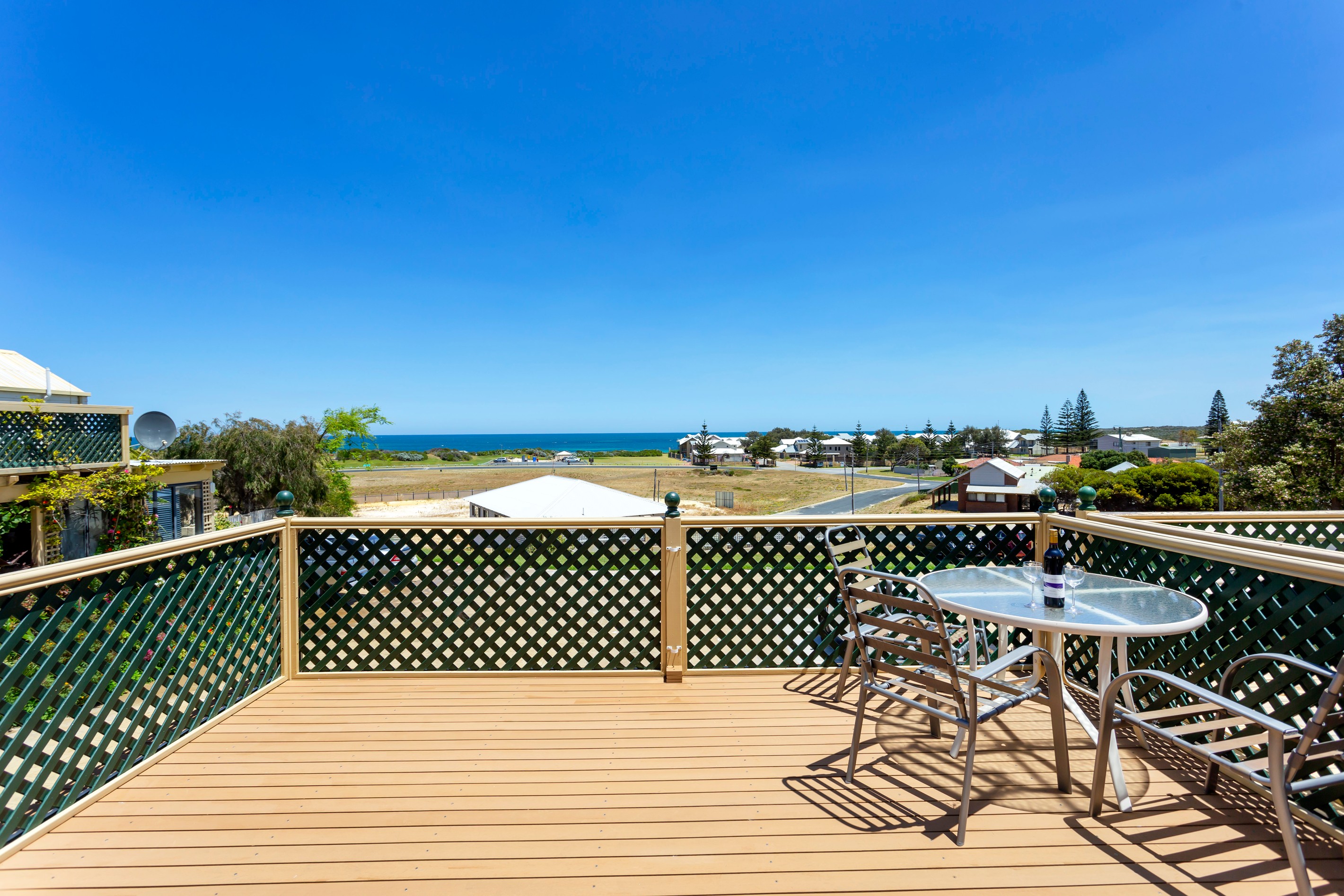 4/16 Dewar Way, Ledge Point, WA 6043
