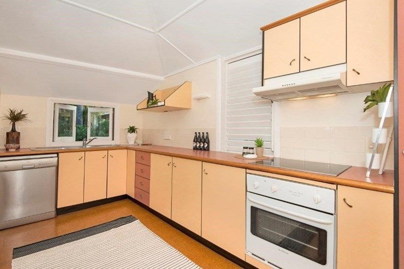 40 Ahearne Street, Hermit Park, QLD 4812