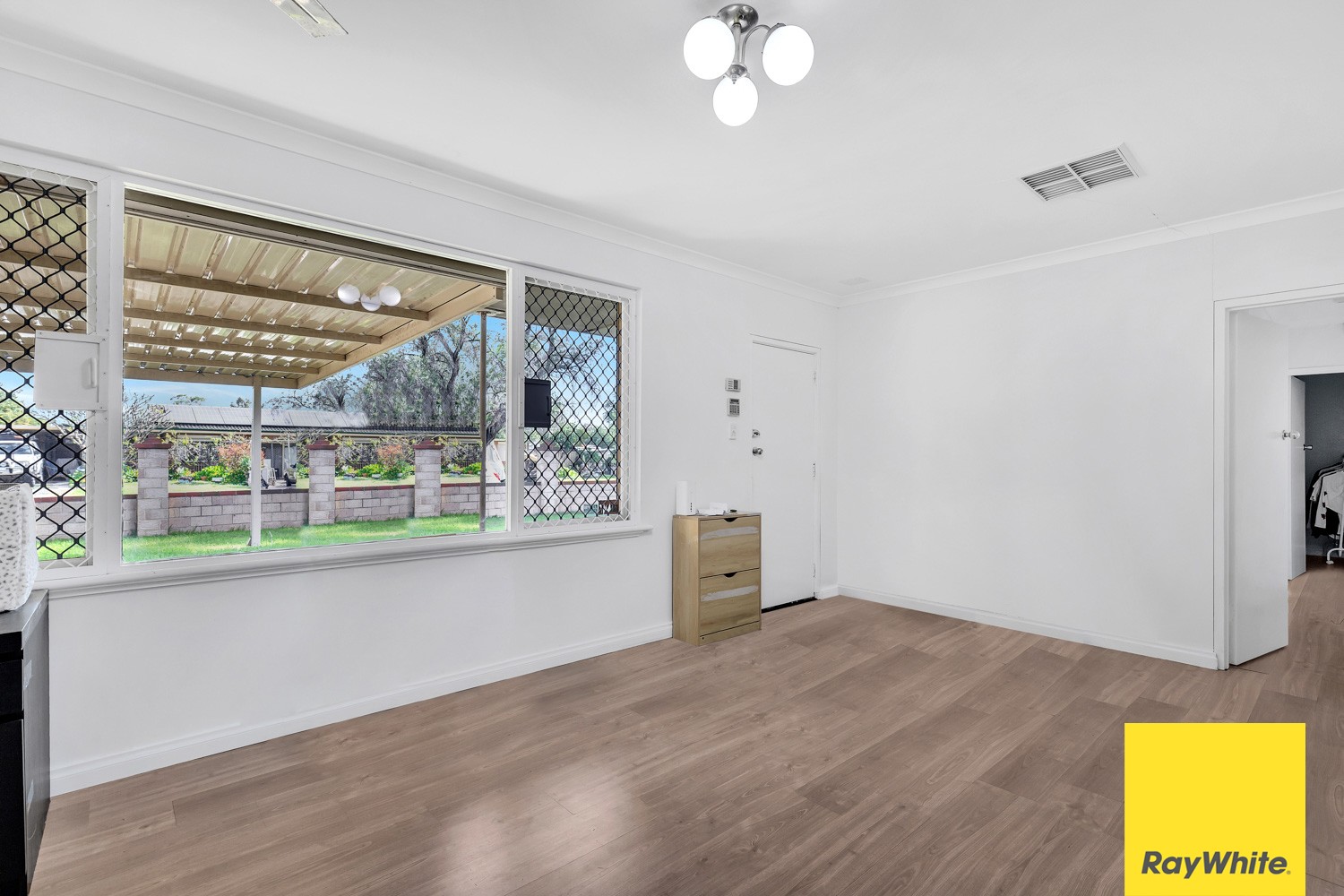 2 Holling Street, Maddington, WA 6109