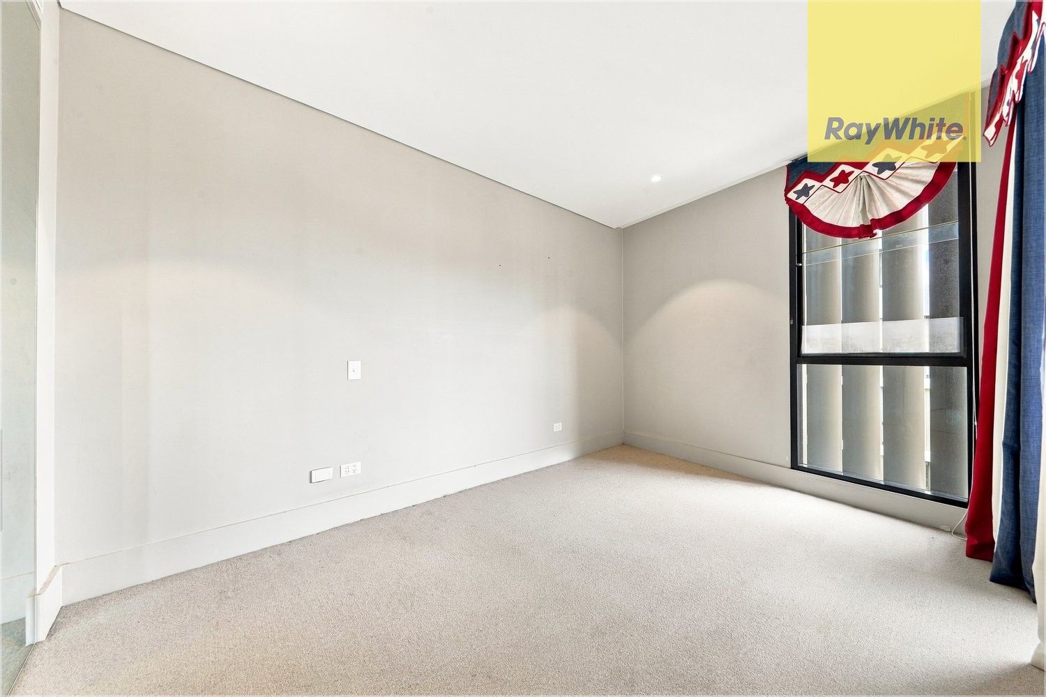 609/7 Metters Street — photo 5 of 10