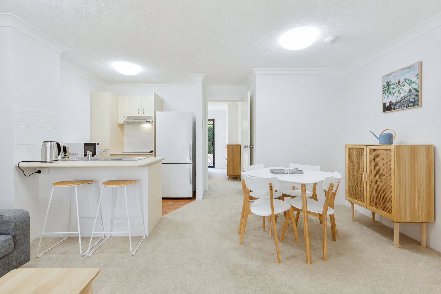 6/33-37 Lenneberg Street — photo from Ray White Surfers Paradise