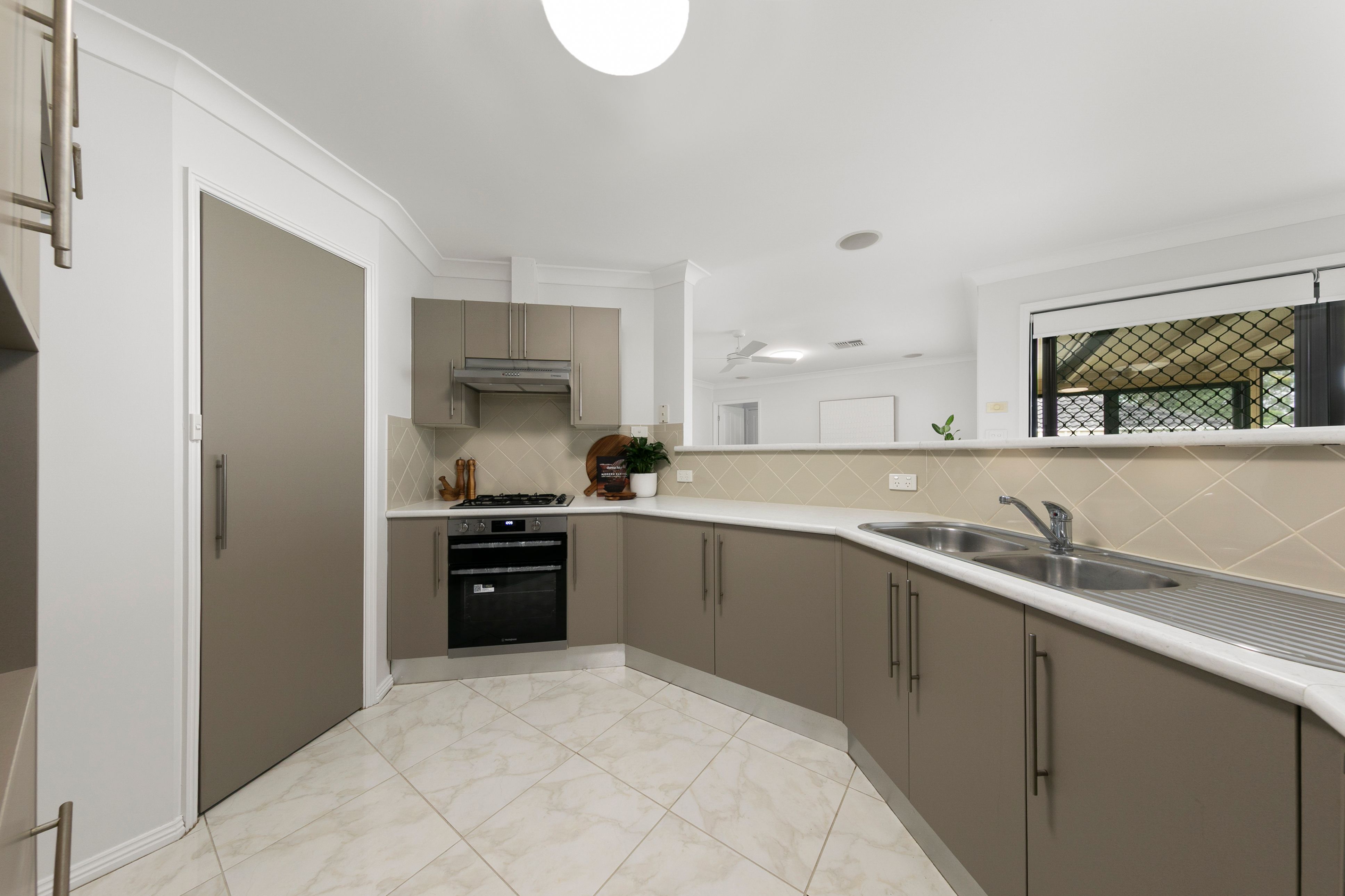 1 Deakin Close, Maryland, NSW 2287