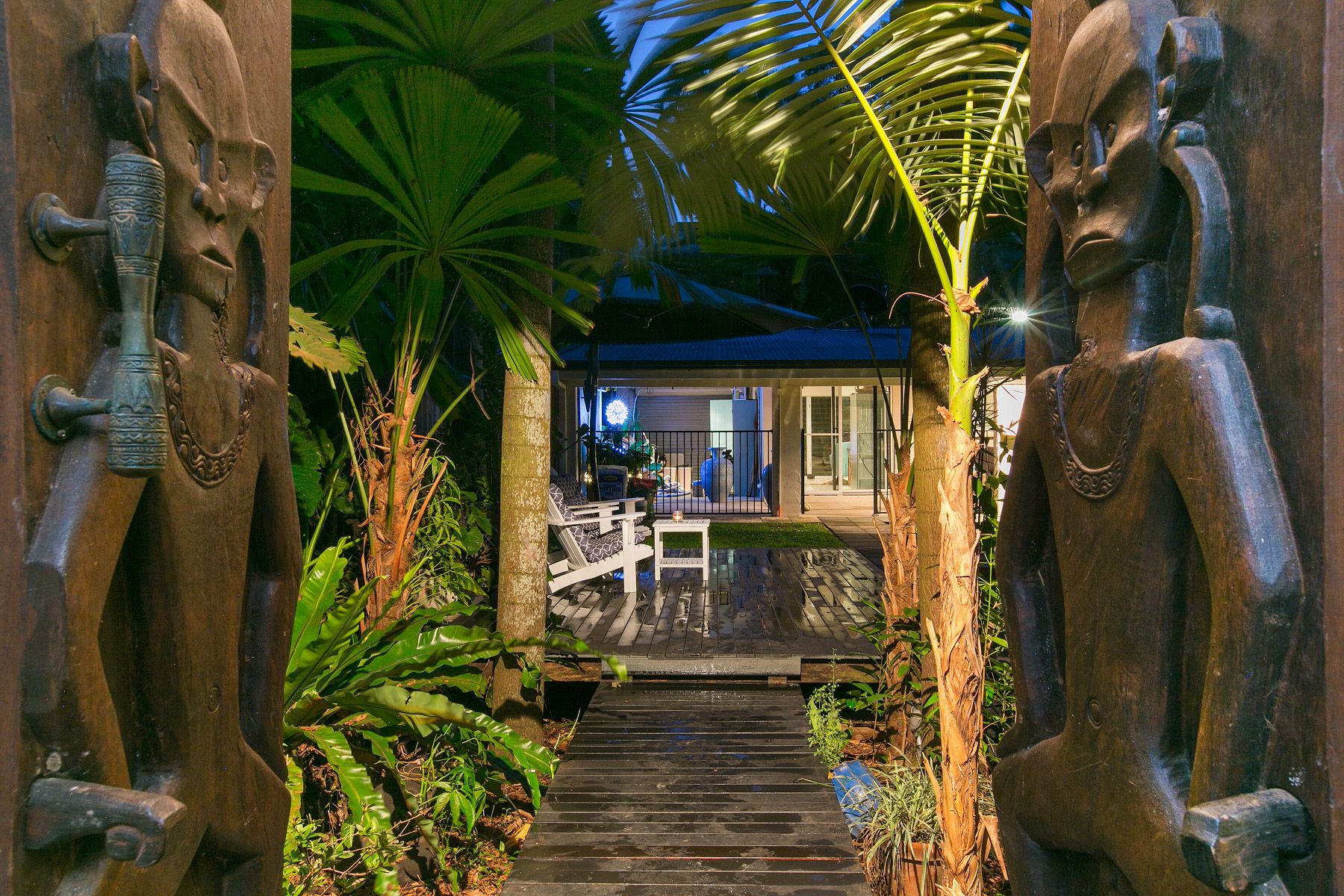 11 Buchan Street, Palm Cove, QLD 4879