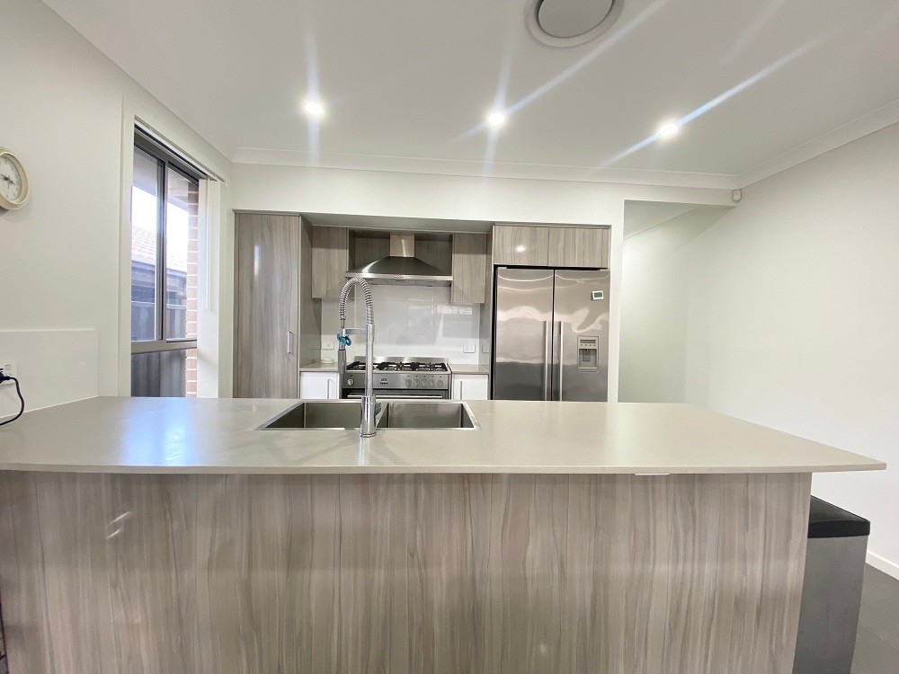 6a Rixon Street, Oran Park, NSW 2570