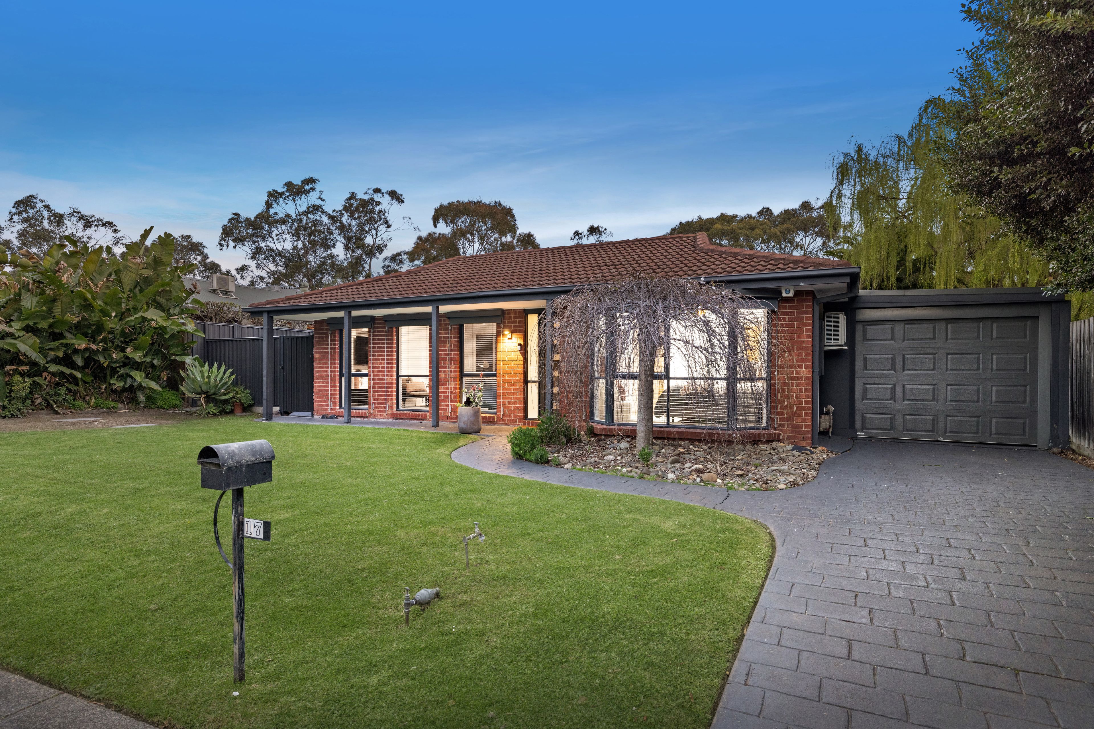 17 Colesbourne Court — photo 18 of 21