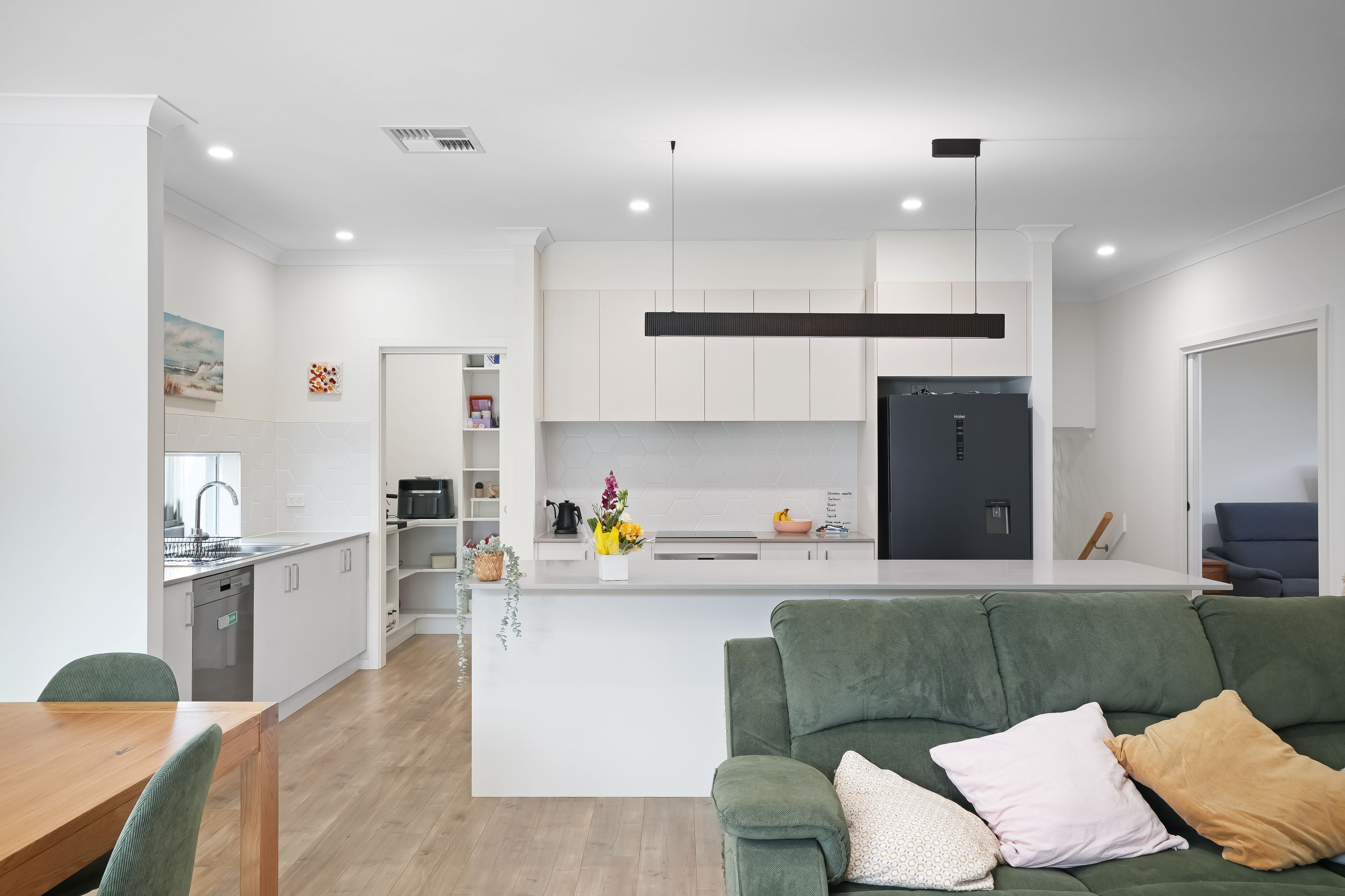 42 Highview Drive — photo 5 of 10