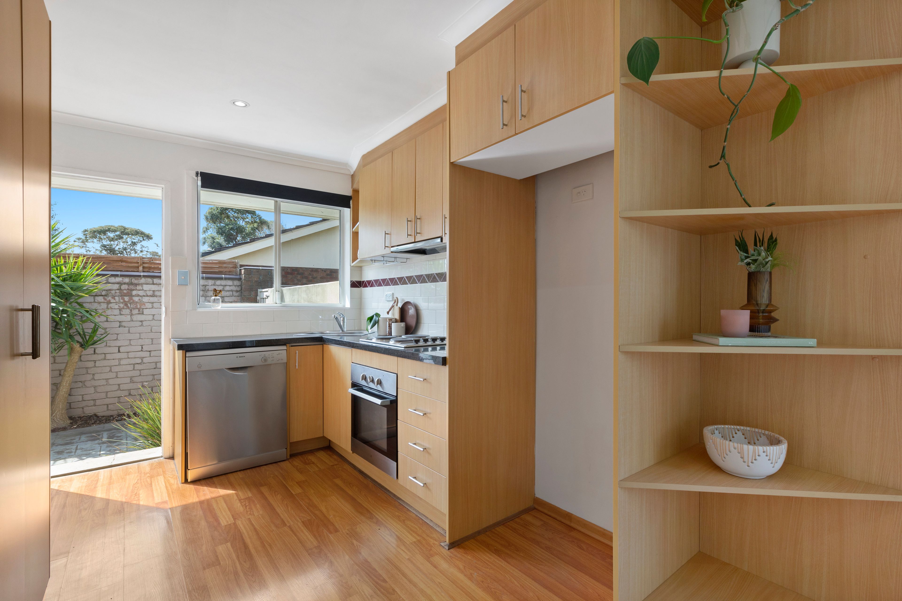 1/3 Yvonne Court, Heatherton, VIC 3202