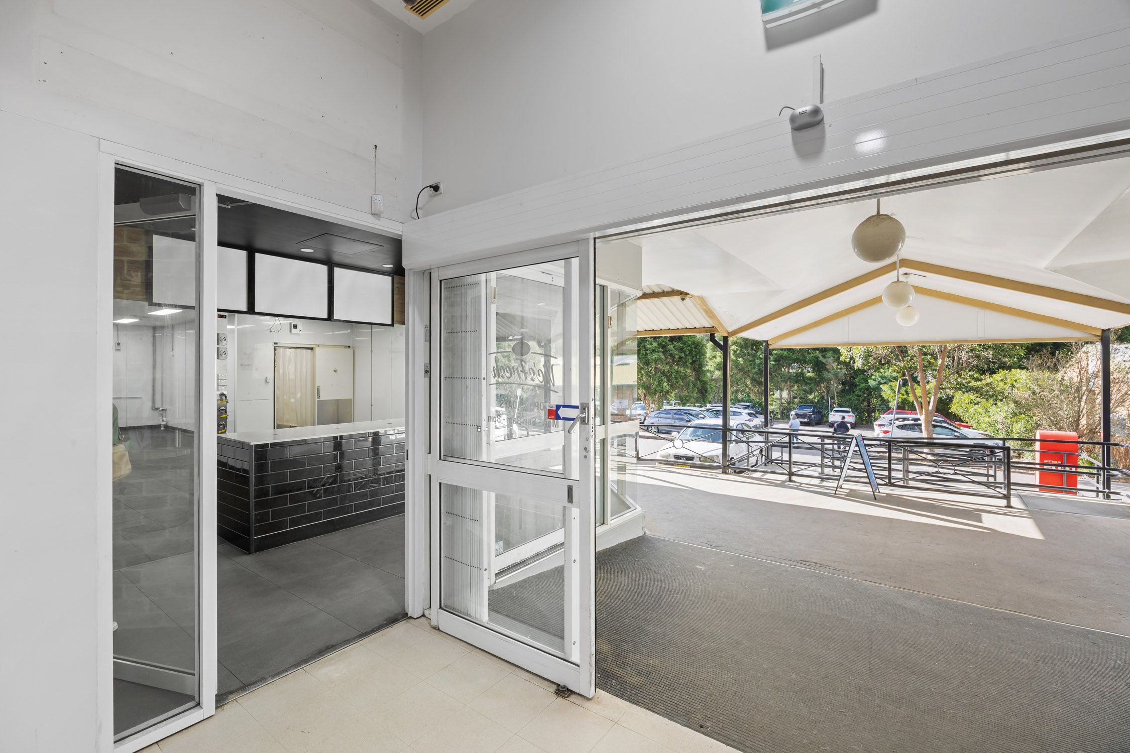 Shop 9/84 Haydenbrook Drive, Woodrising, NSW 2284