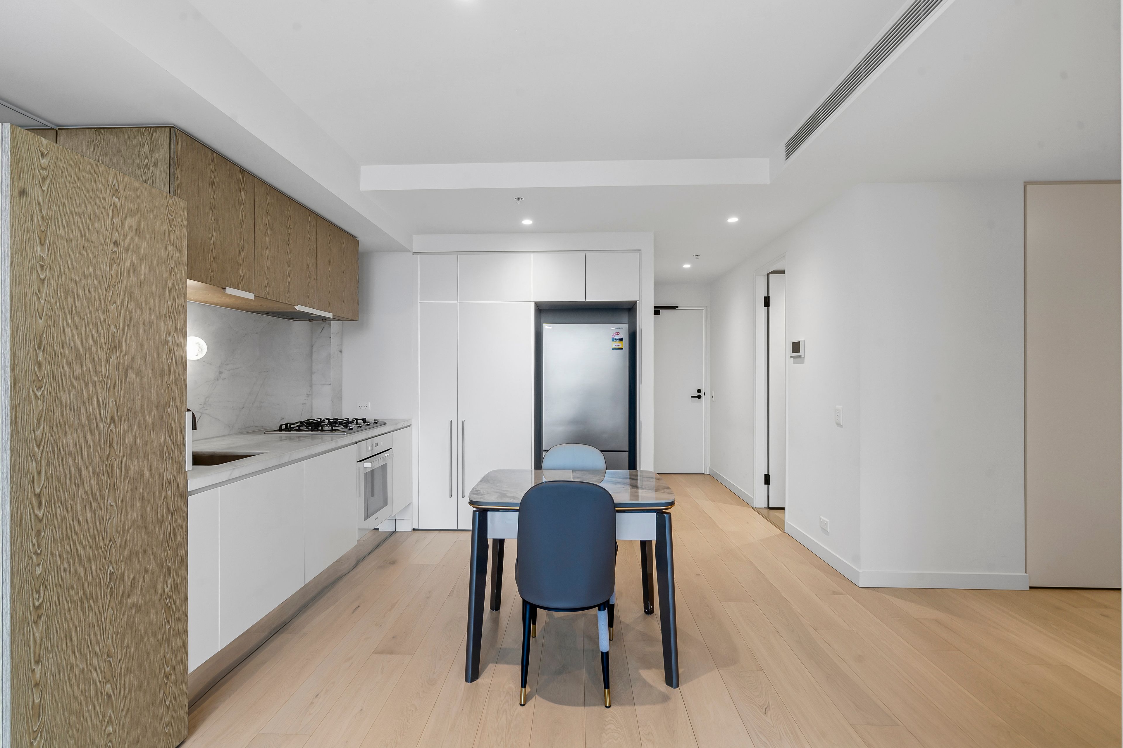 6004/370 Queen Street — photo 5 of 30