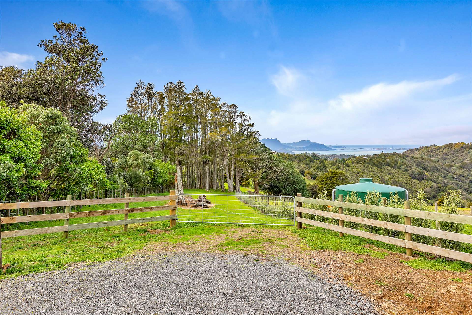 135 Franklin Road, Parua Bay, Whangarei District Real Estate Ray