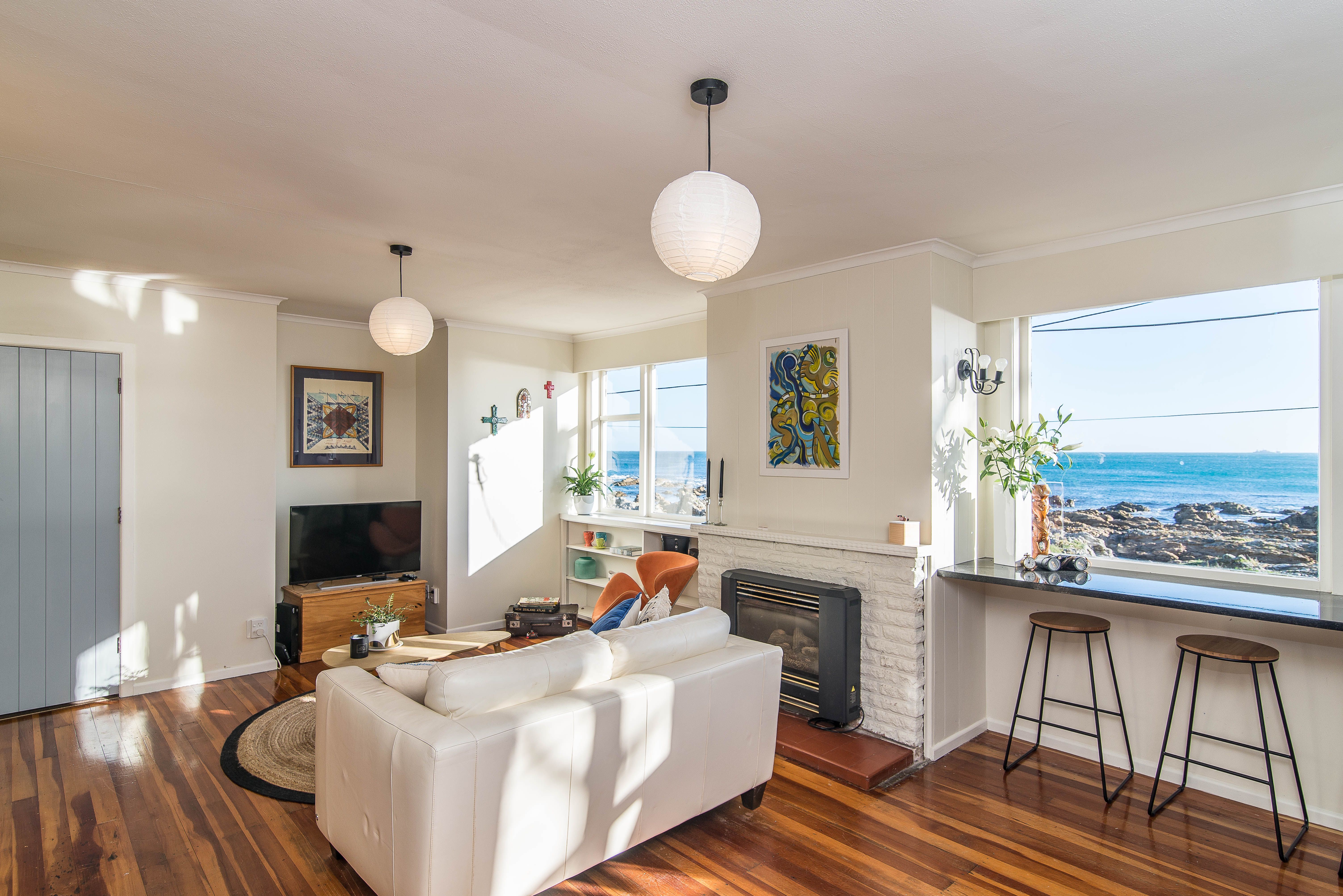 170 The Esplanade, Island Bay, Wellington City