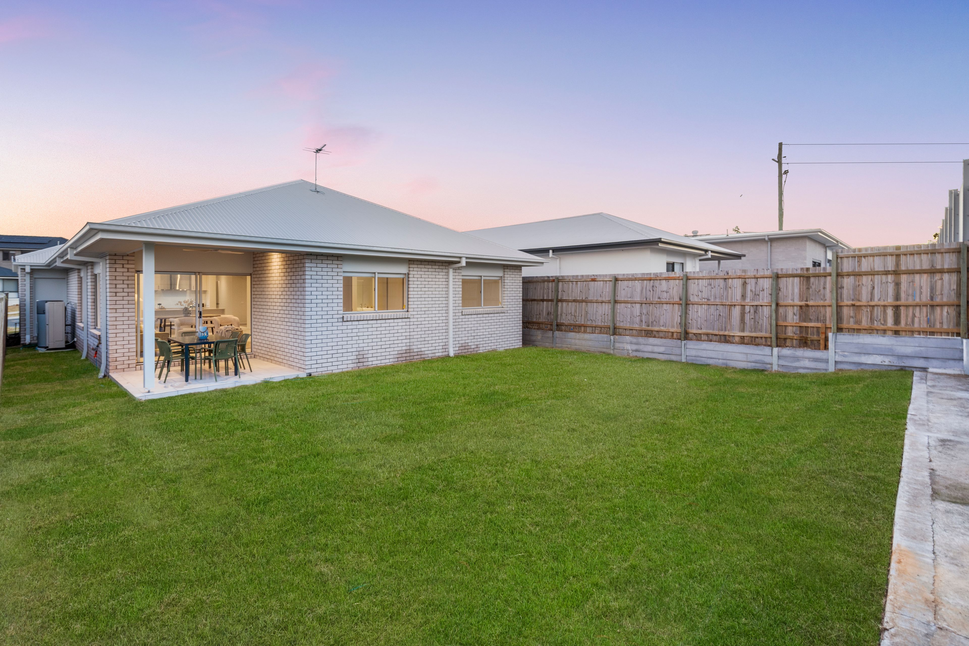 50 Carnarvon Drive — photo 18 of 23