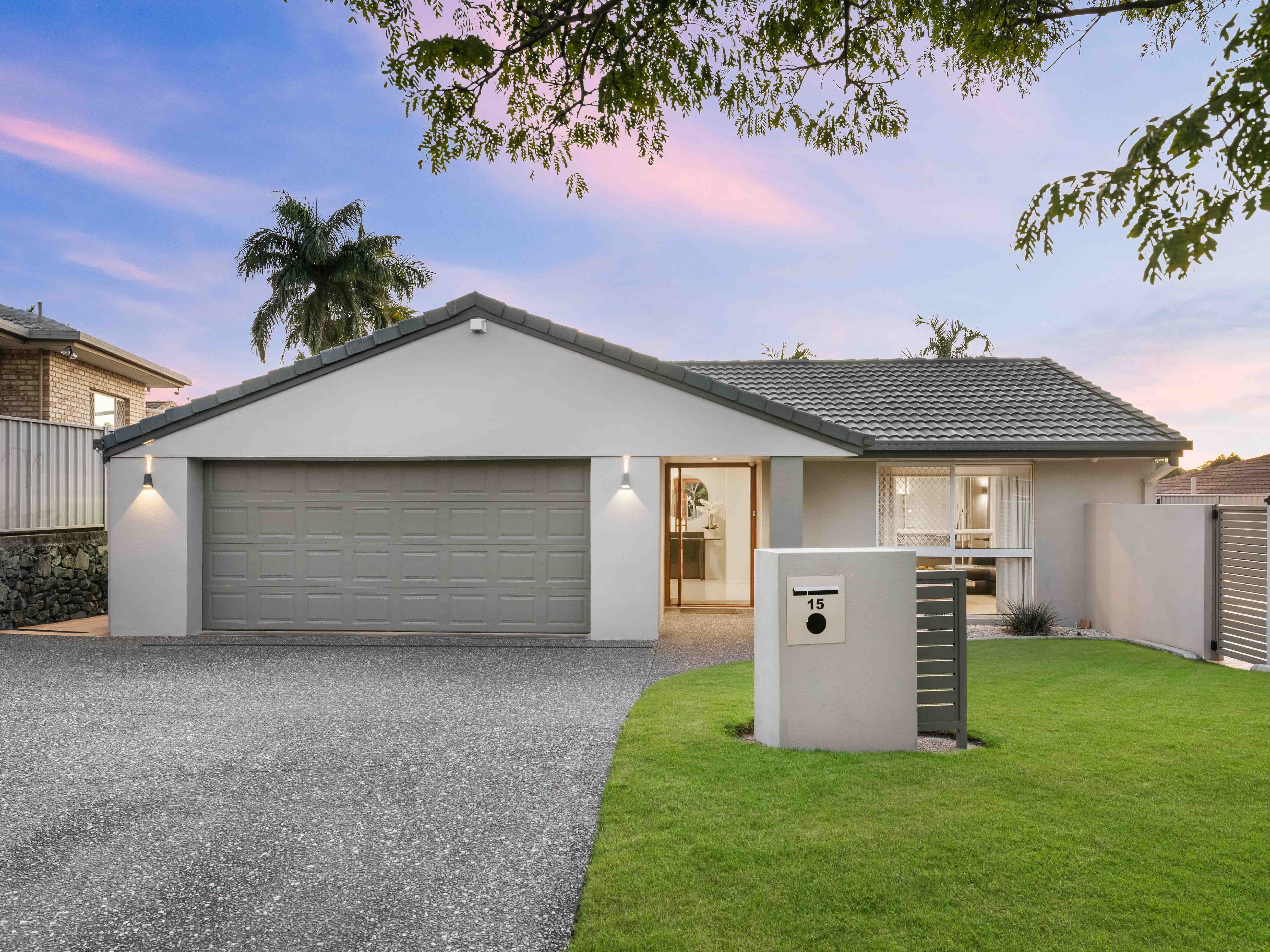 15 Chanel Crescent, Eight Mile Plains, QLD 4113