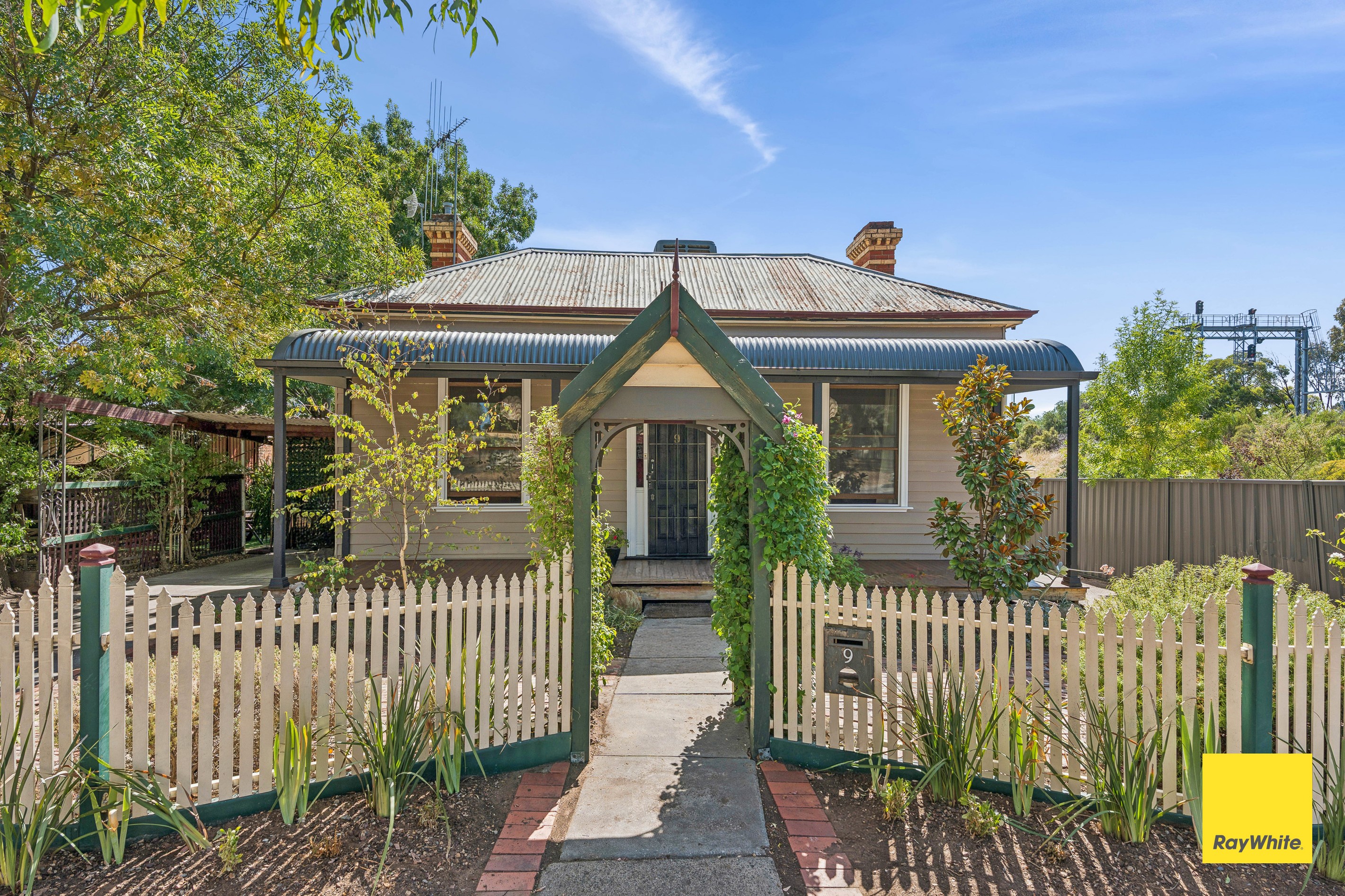 9 Laurel Street, Golden Square, VIC 3555