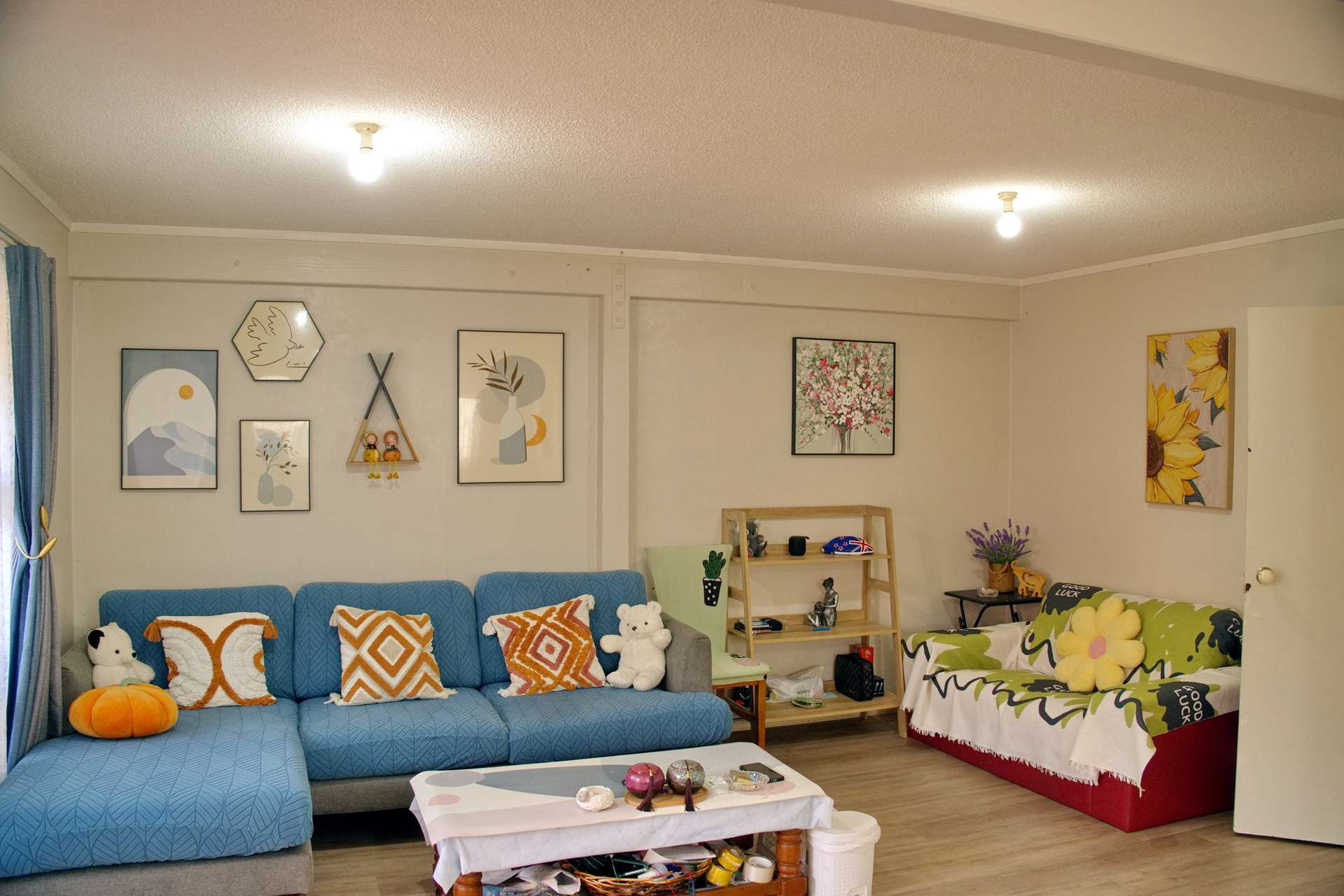 19 Hollydale Grove photo 8