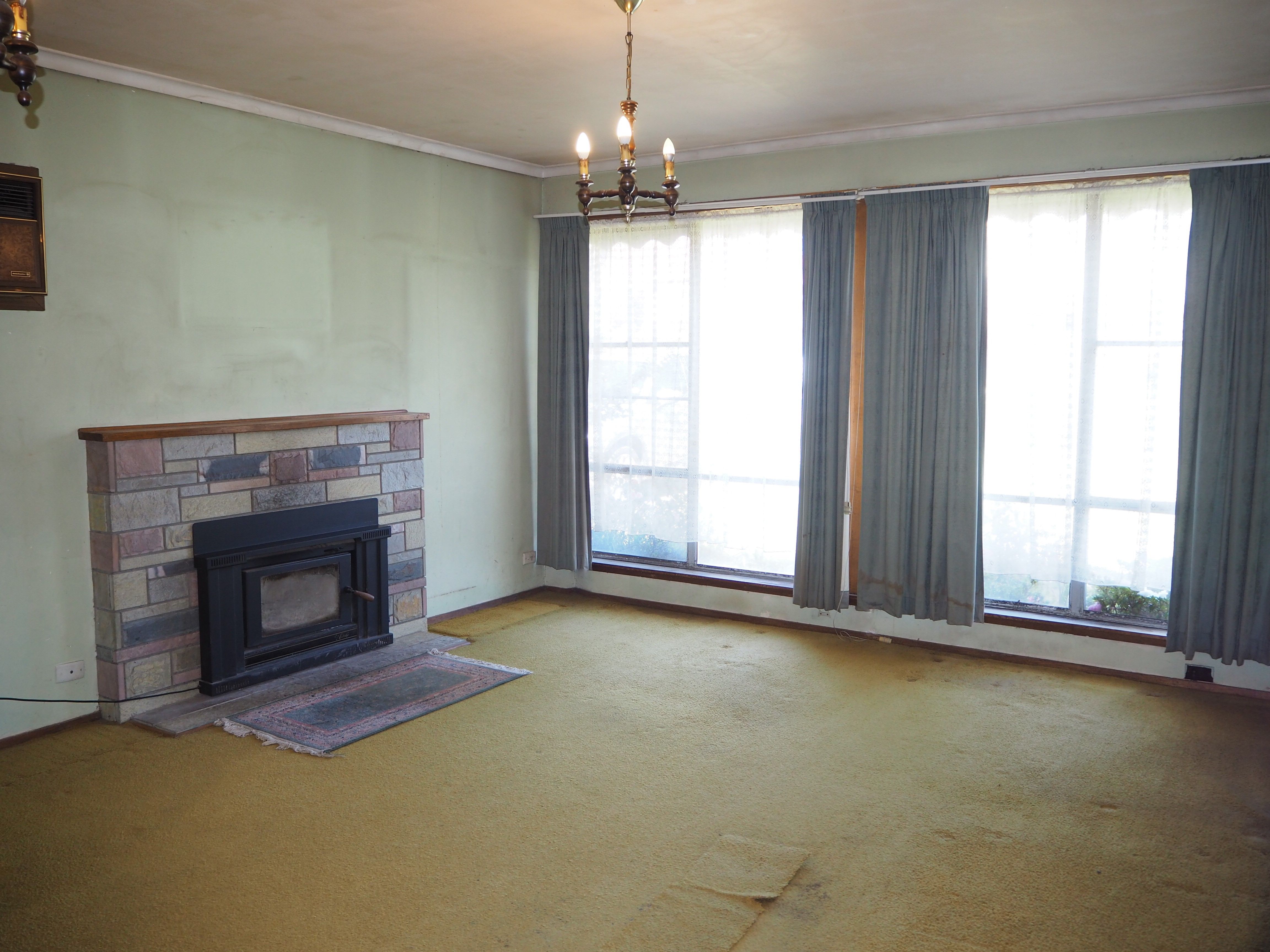 18 Erskine Avenue, Reservoir, VIC 3073