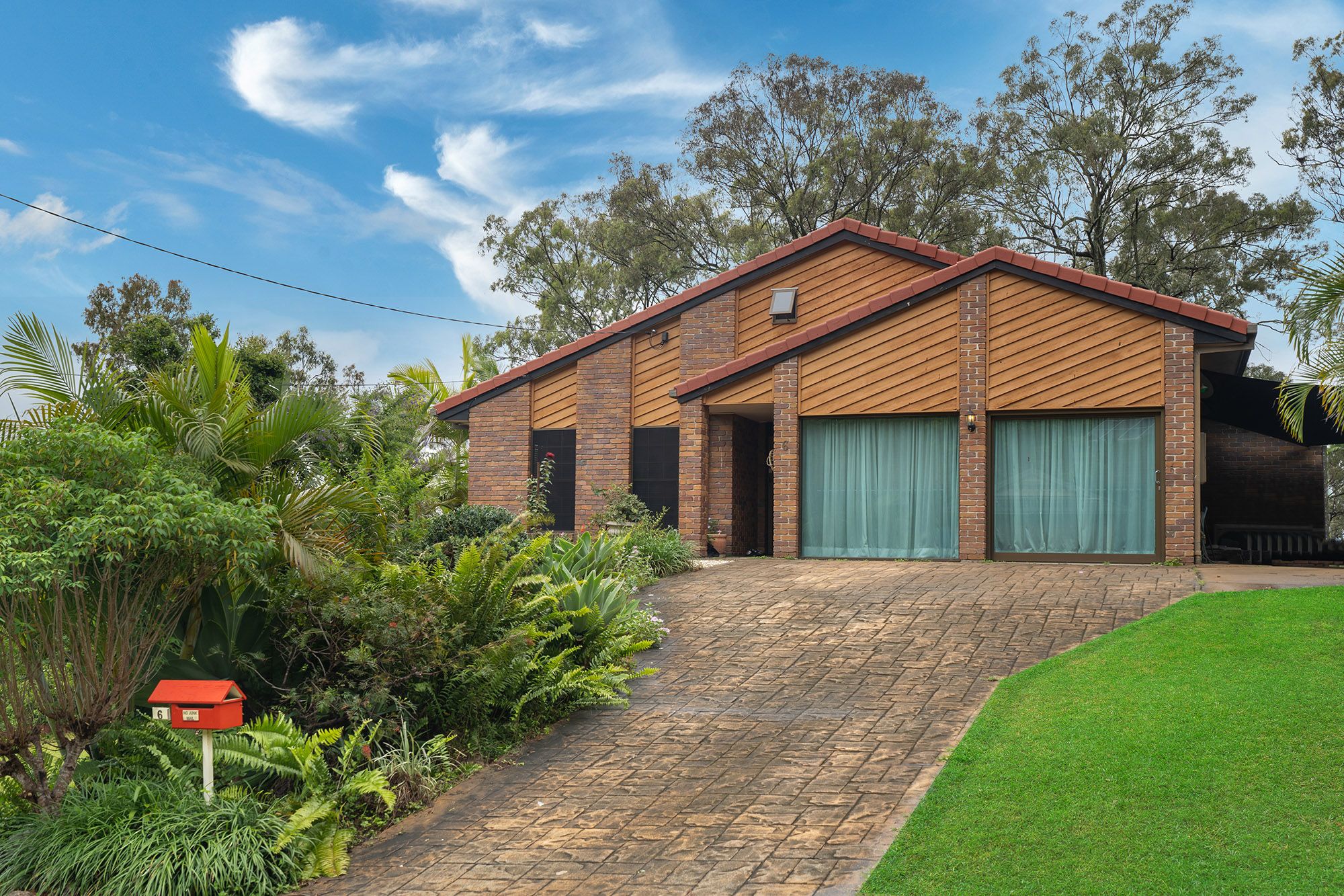 6 Lyn Court, Mount Warren Park, QLD 4207