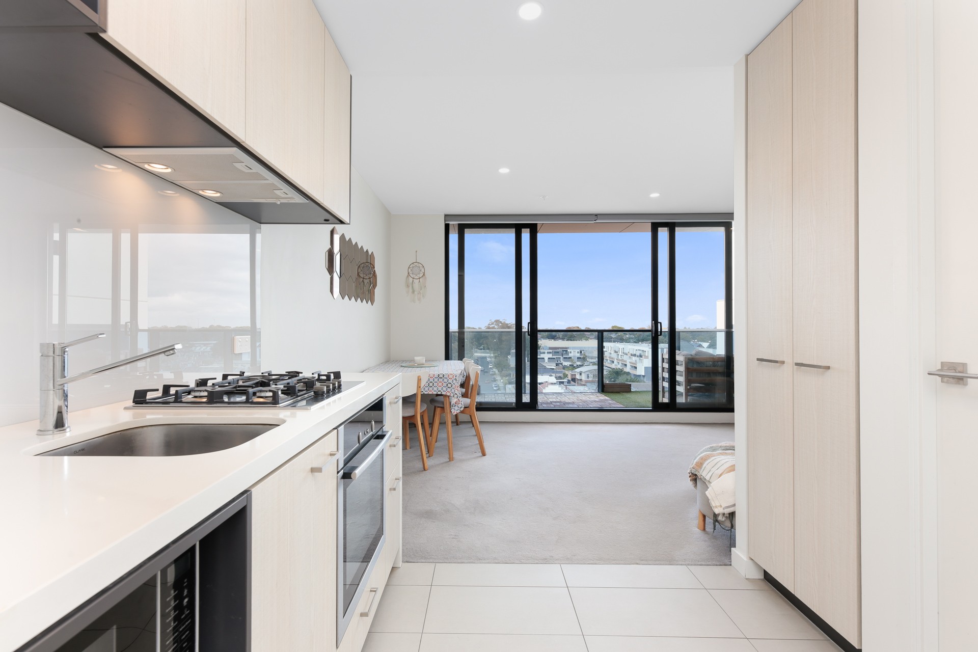 718/8 Railway Road, Cheltenham, VIC 3192