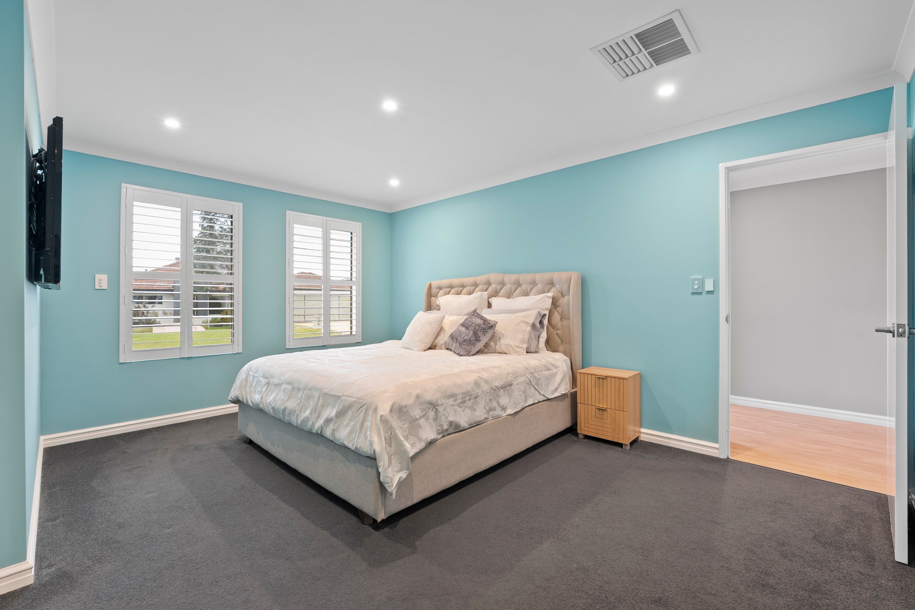 50 Camelot Street — photo 6 of 30