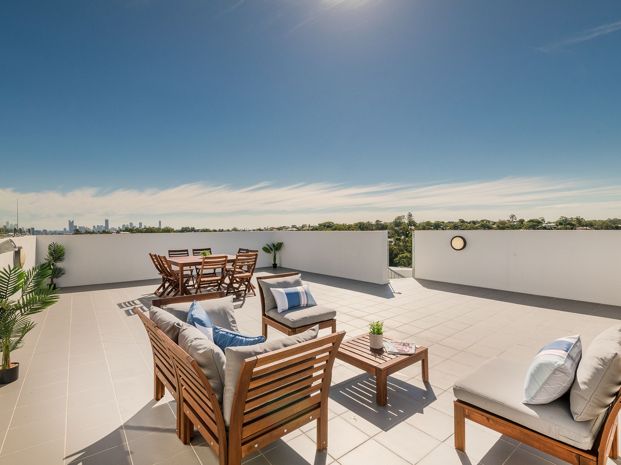 24/902 Logan Road, Holland Park West, QLD 4121