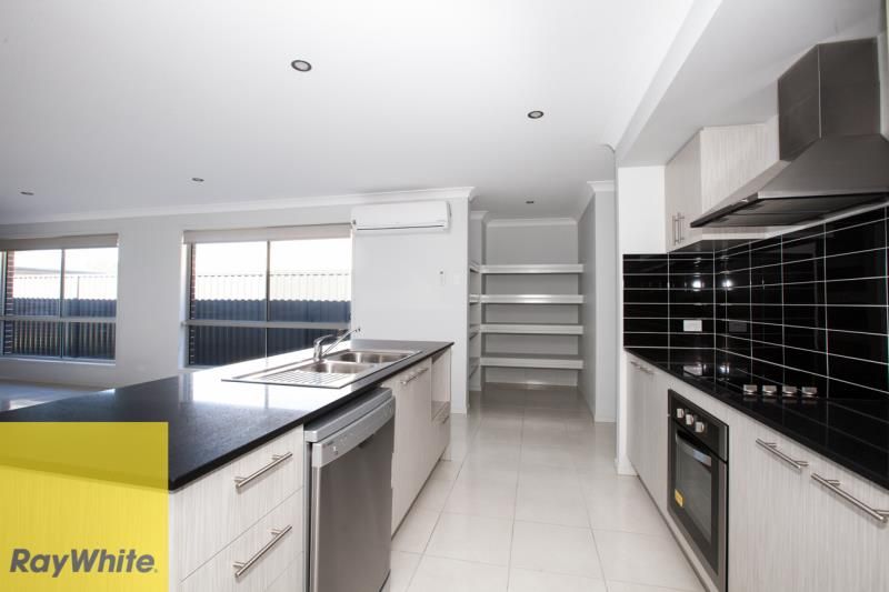 3 Botany Drive, South Ripley, QLD 4306
