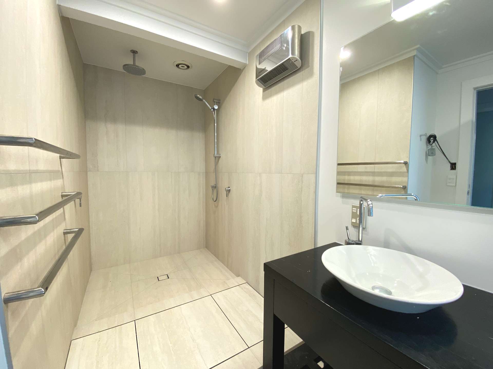 28b Godden Crescent photo 9