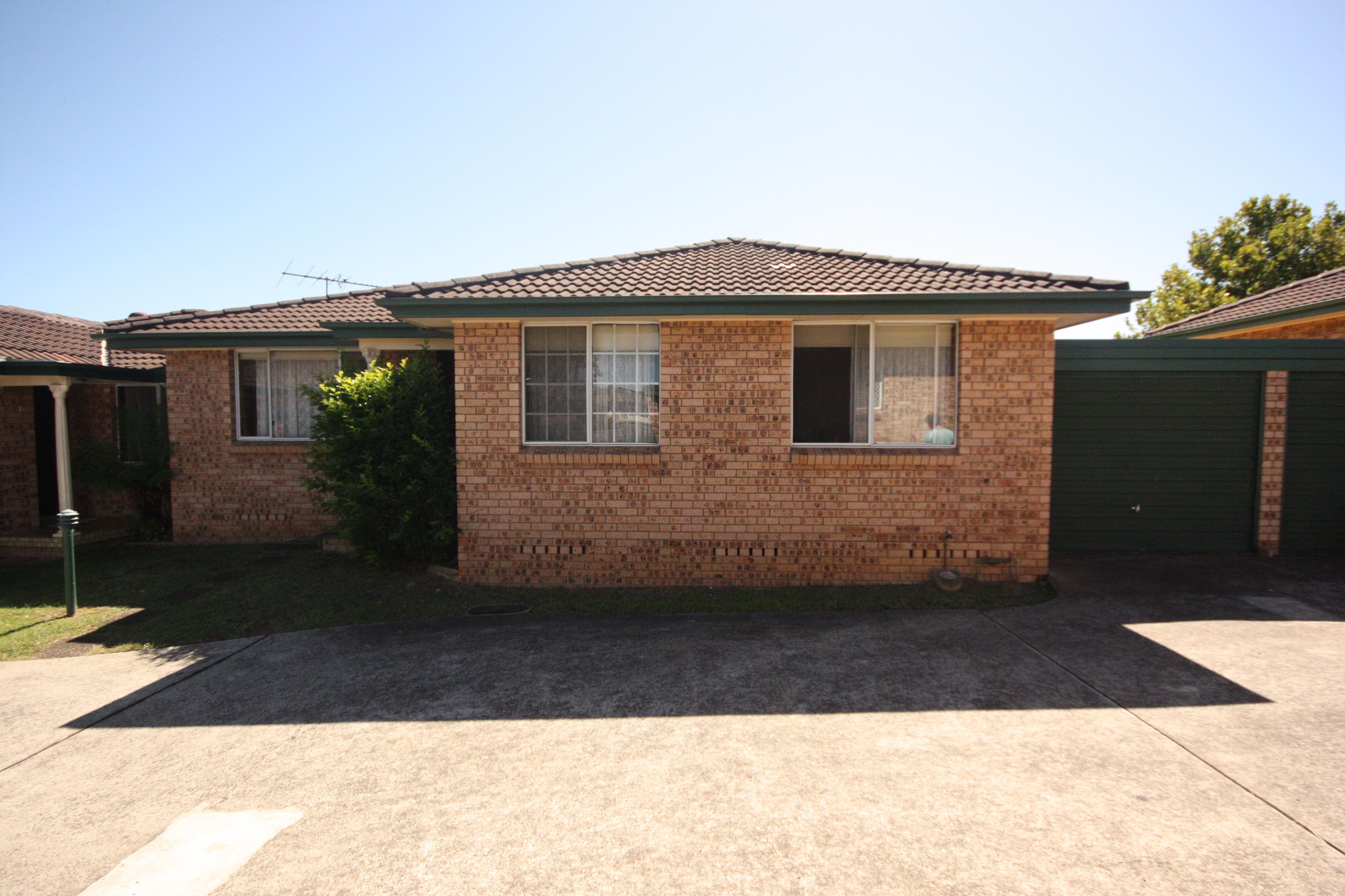 11/10 Bensley Road, Macquarie Fields, NSW 2564