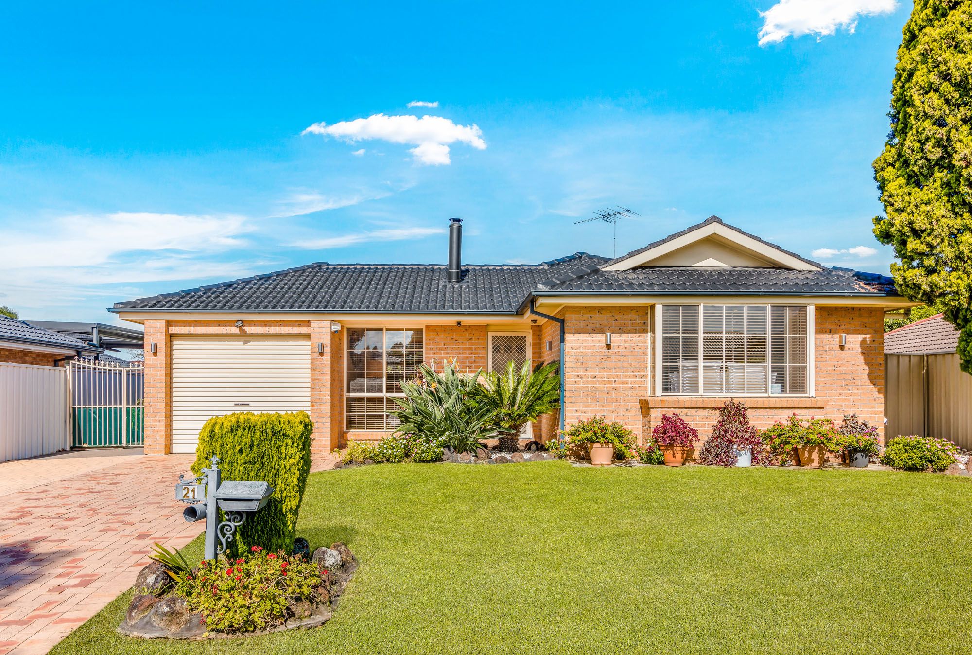 21 Tamworth Crescent, Hoxton Park NSW 2171