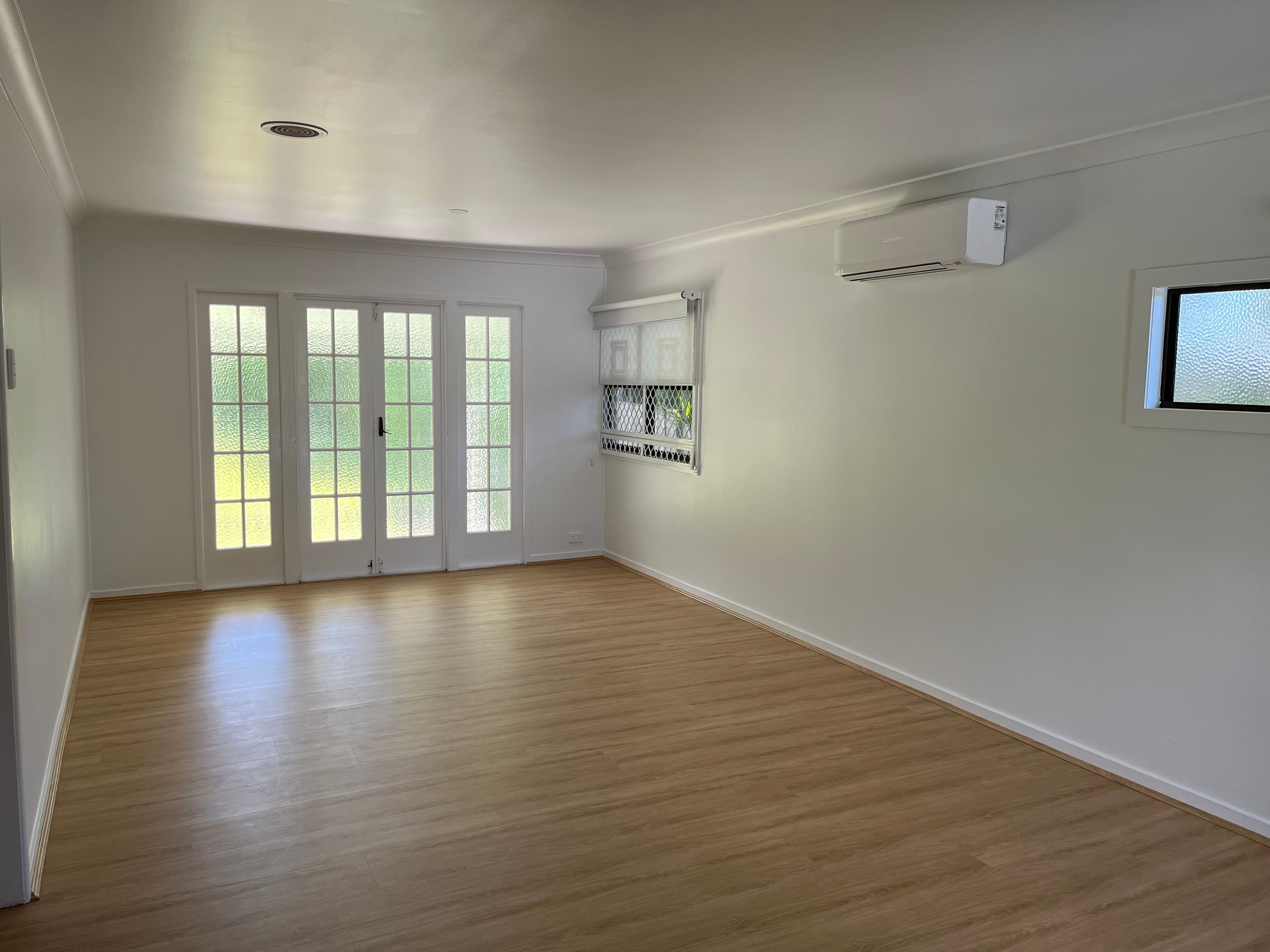 11 Lawnhill Avenue, Deception Bay, QLD 4508