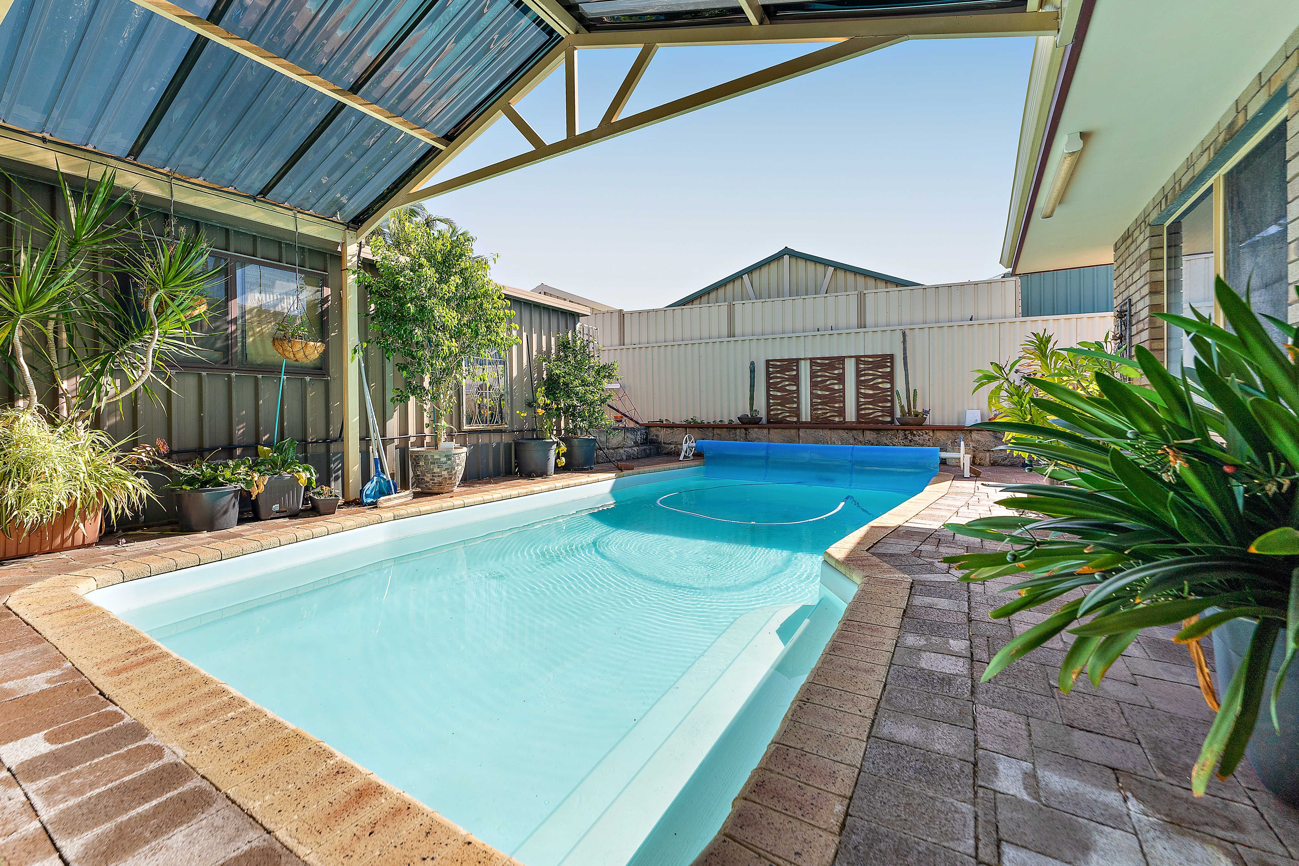 12 Alicia Gardens, Ballajura, WA 6066