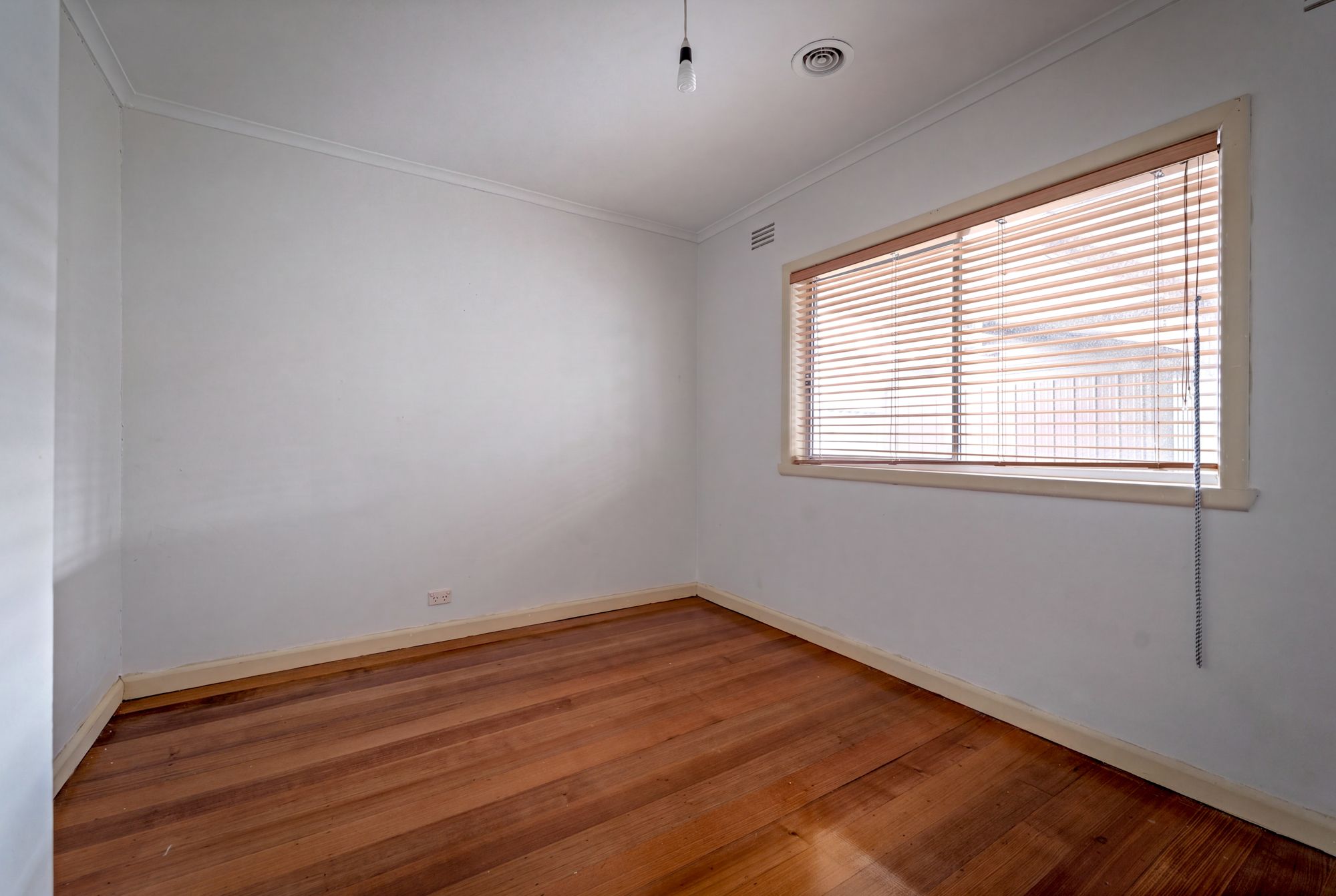 2 & 4 Eastcote Street — photo 8 of 29