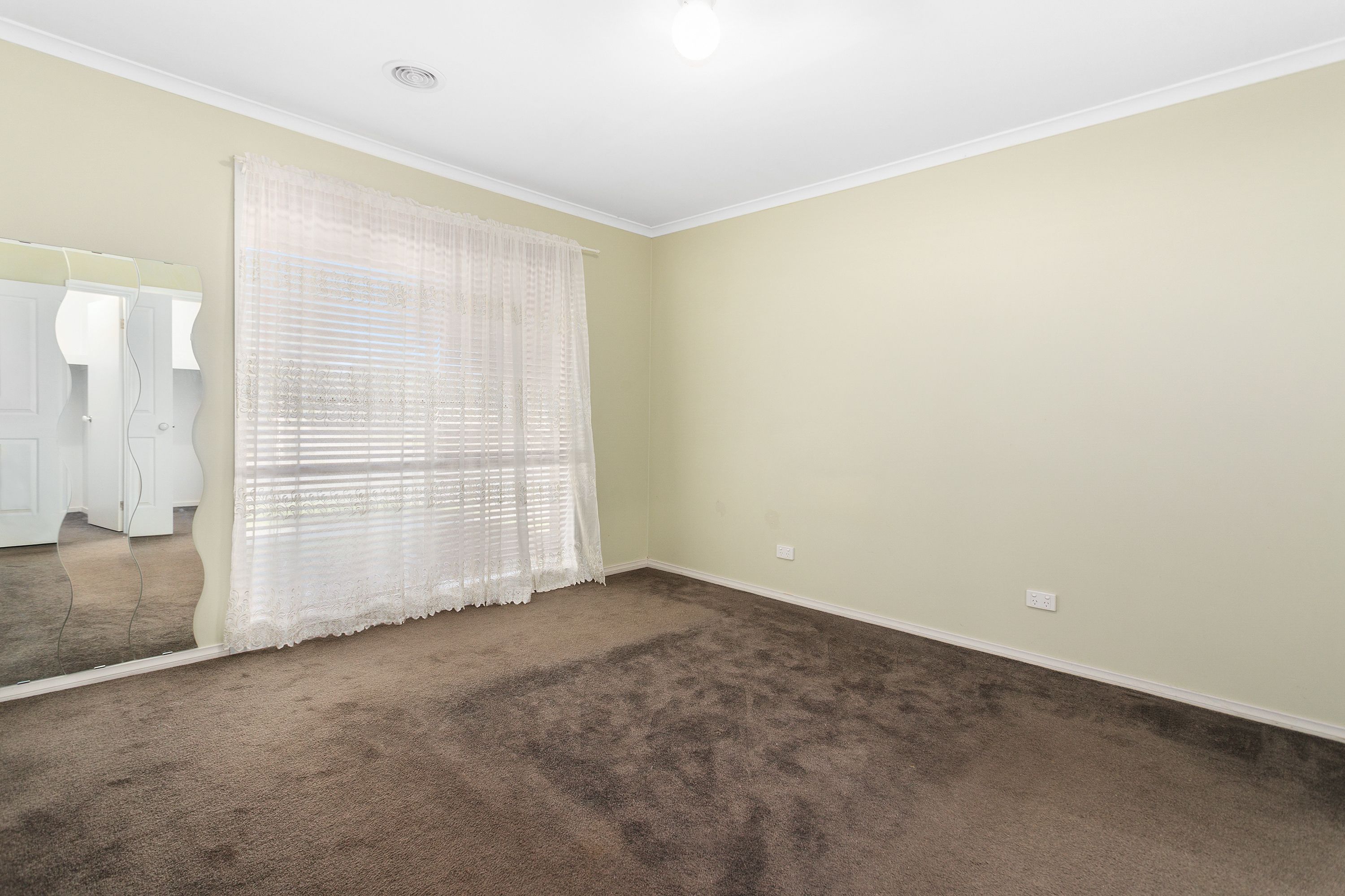 8 Claire Close — photo 6 of 27
