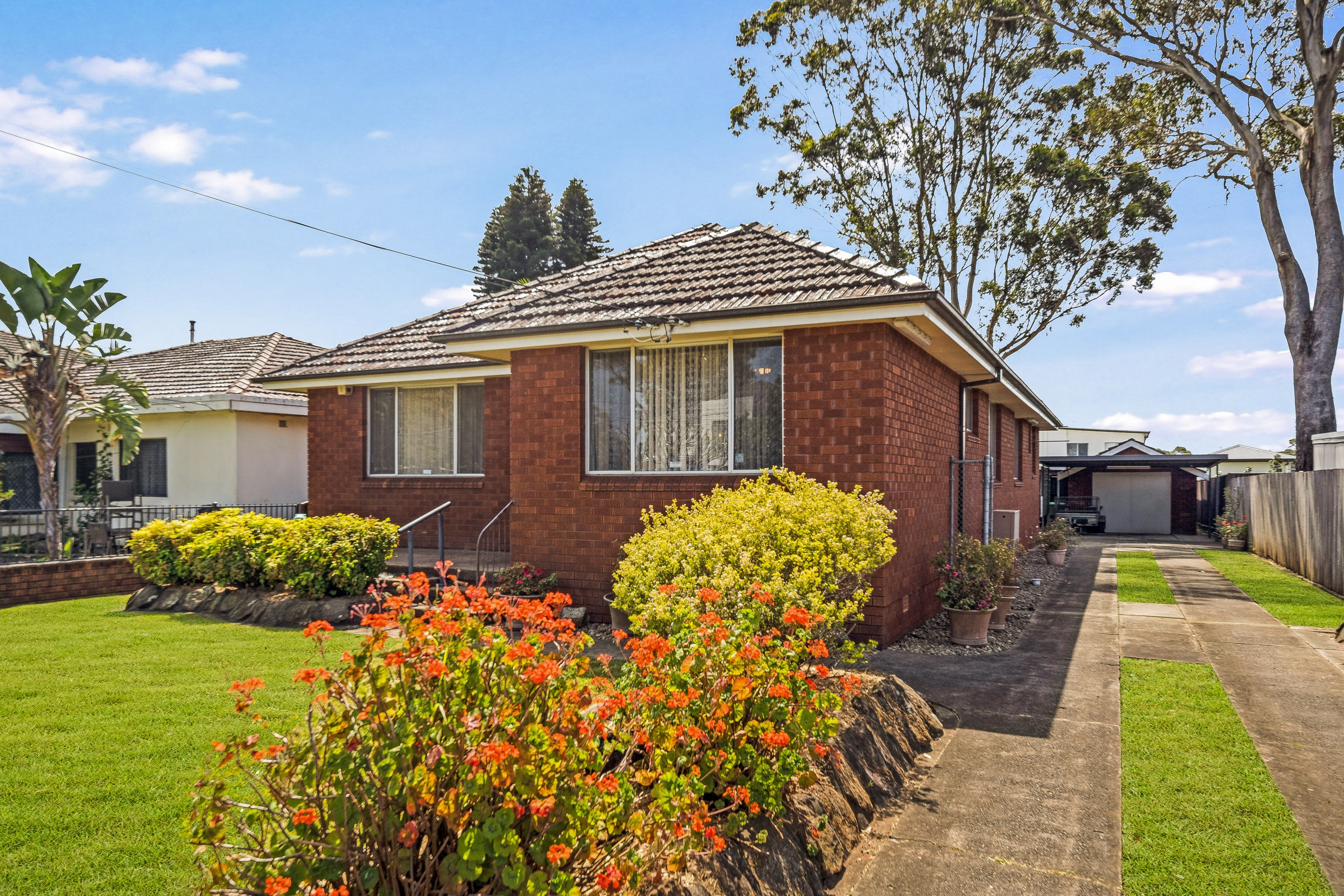 2 Beale Street, Georges Hall, NSW 2198