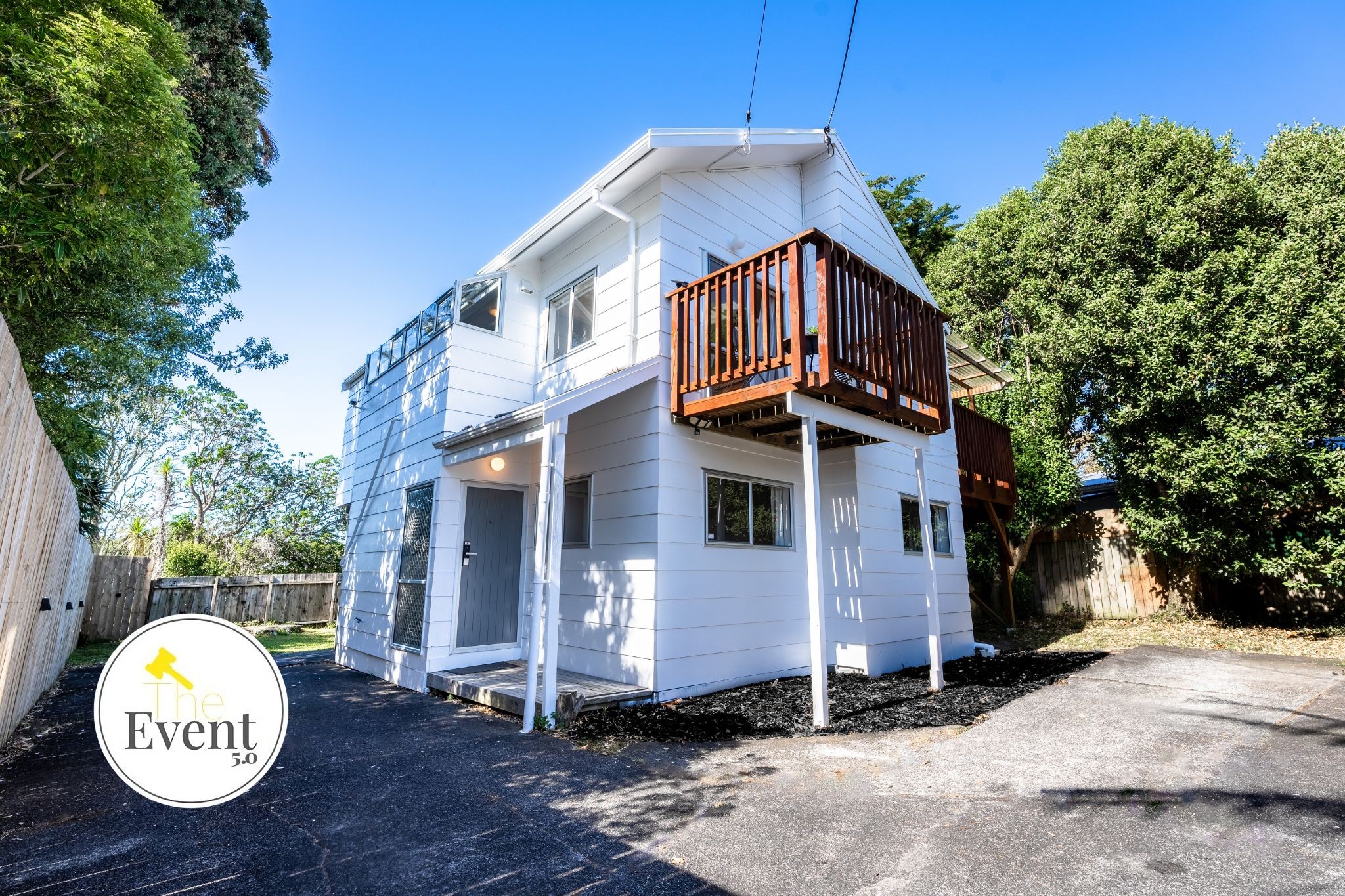2/13 Fairclough Road, Beach Haven, North Shore City