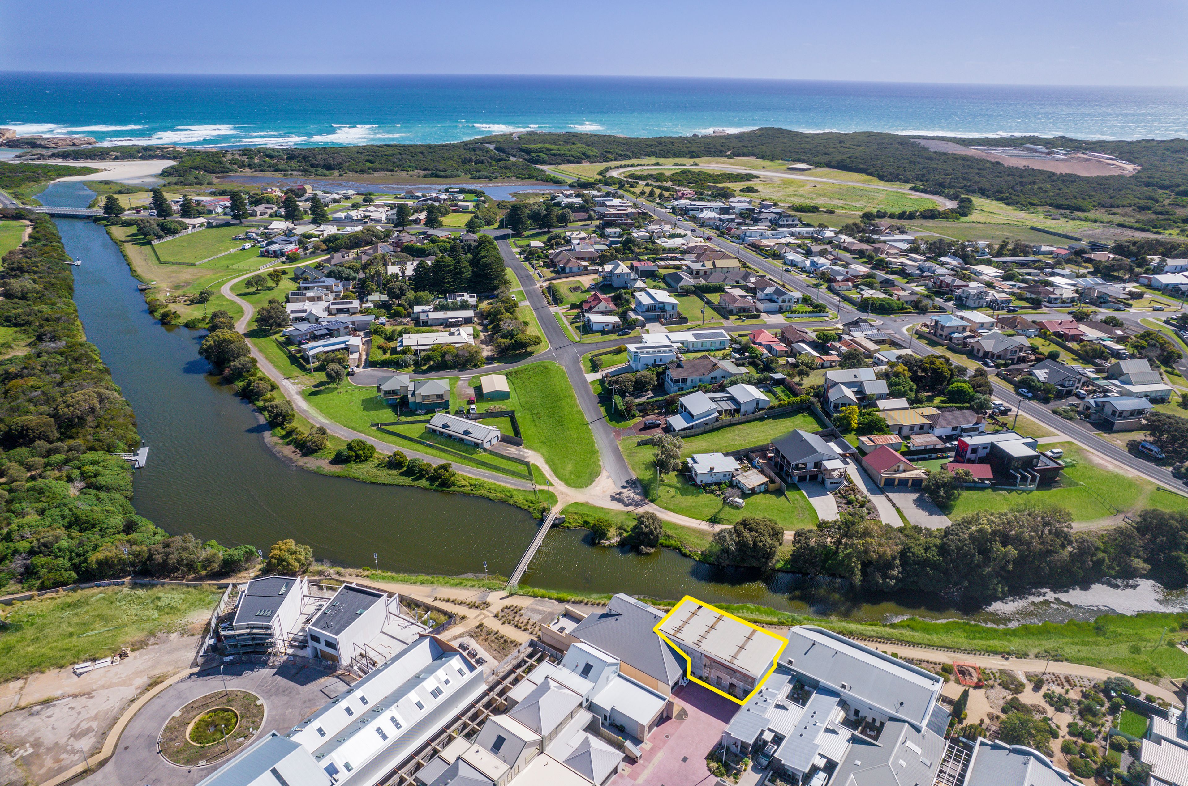 23 Hawick Place — photo from Ray White Warrnambool