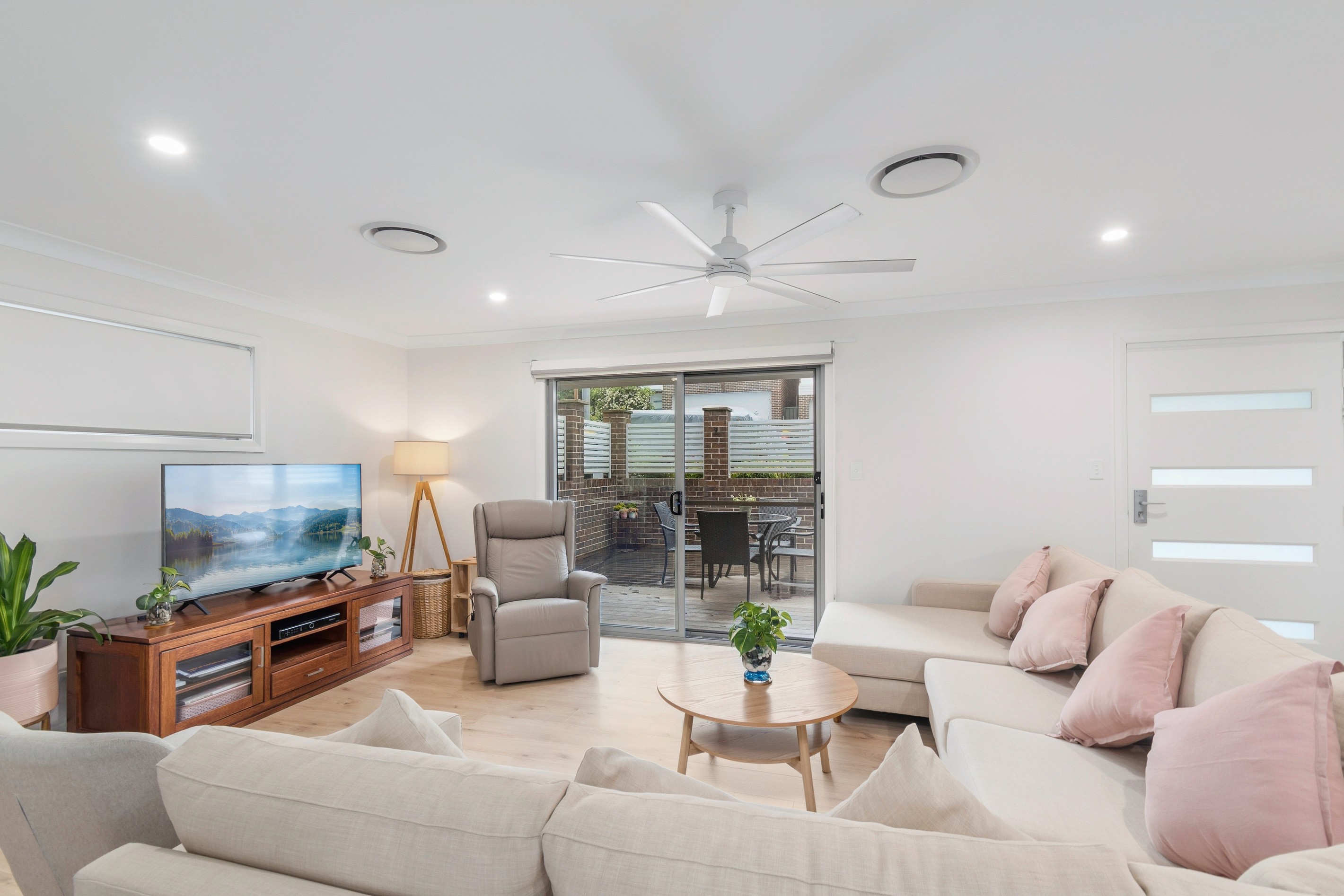 2/19 Paul Circuit, Tullimbar, NSW 2527