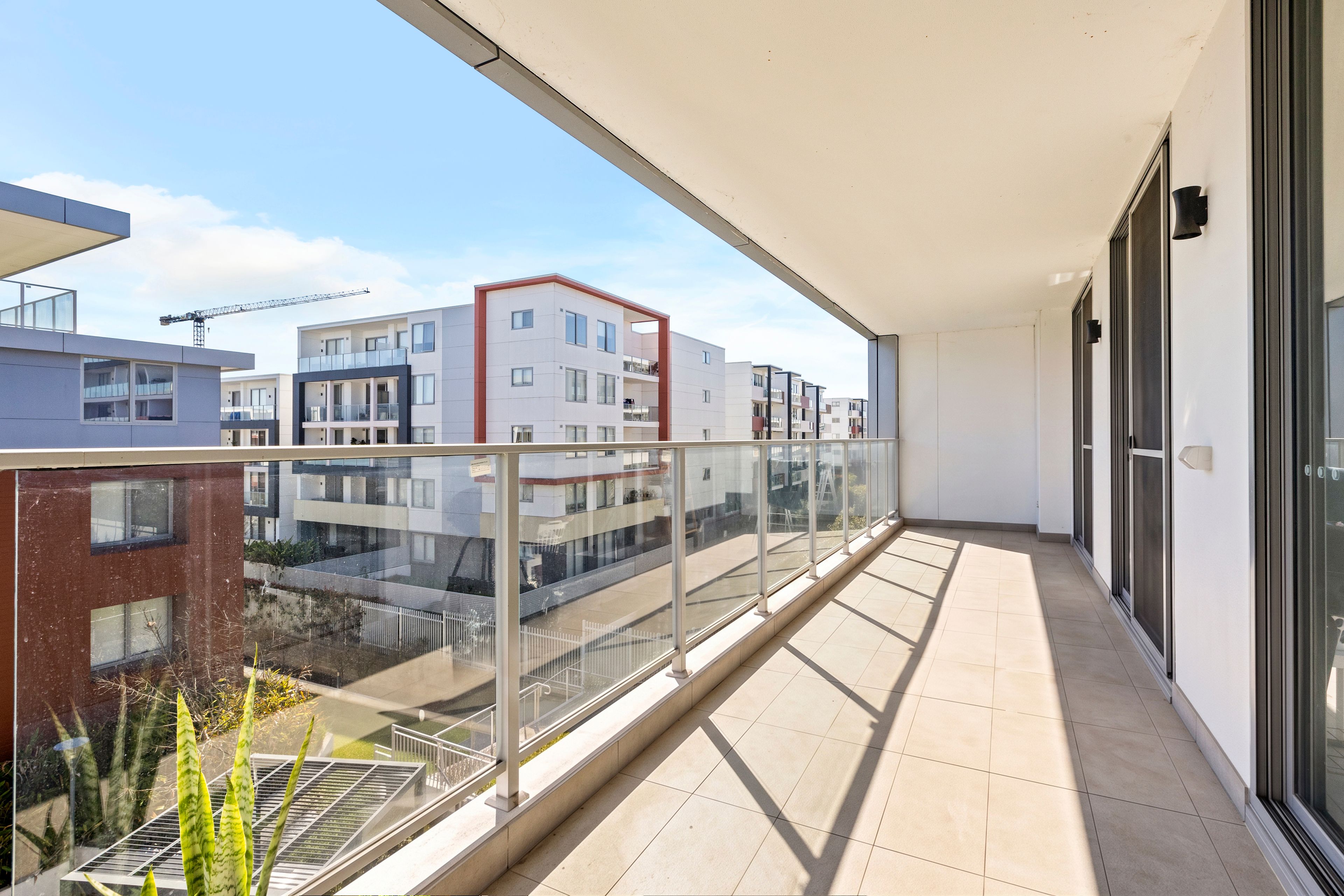 317/48 Jacqui Avenue — photo 4 of 11