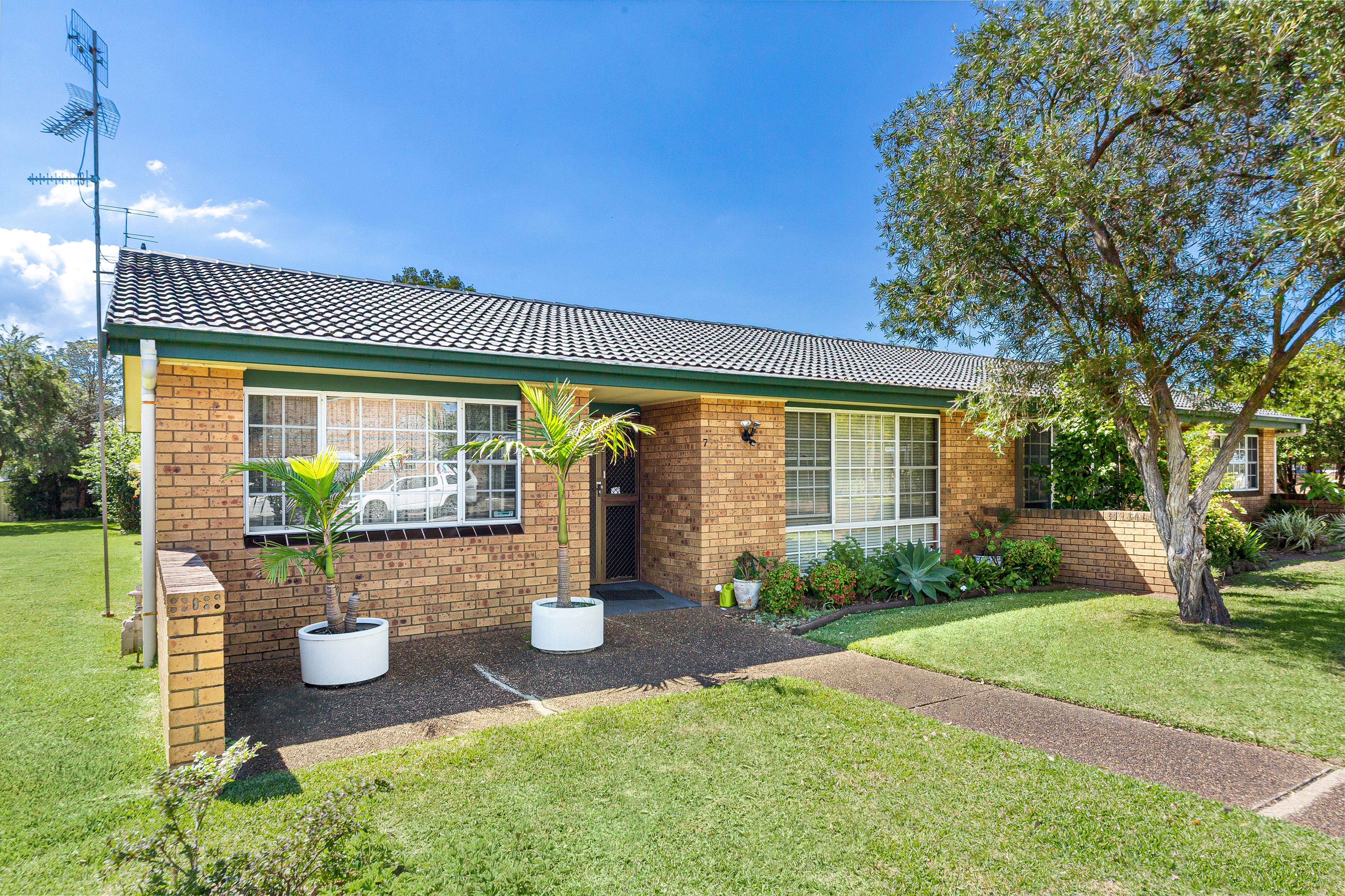 31-37 Tenth Avenue, Budgewoi NSW 2262