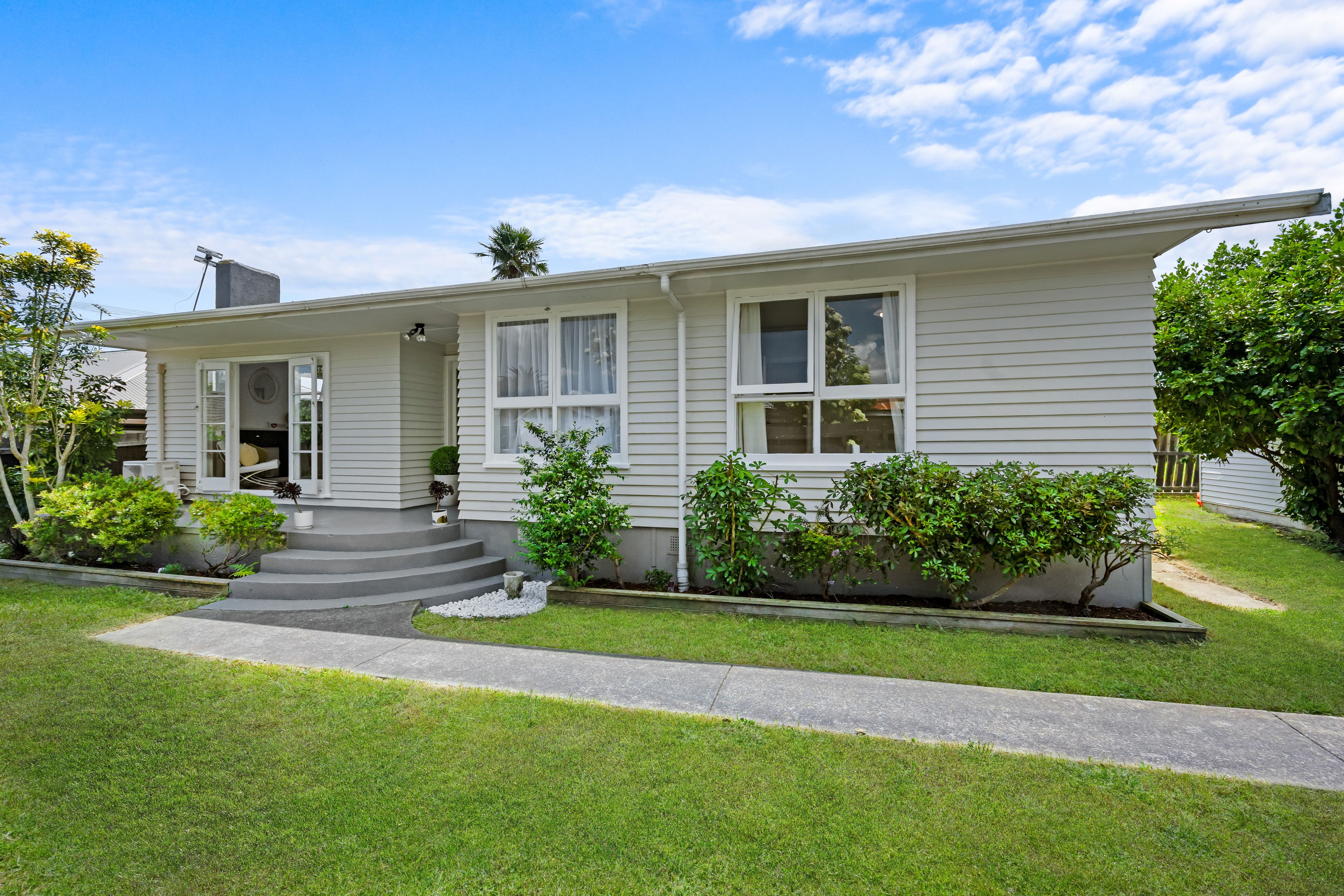 8A White Road, Manurewa, Manukau City