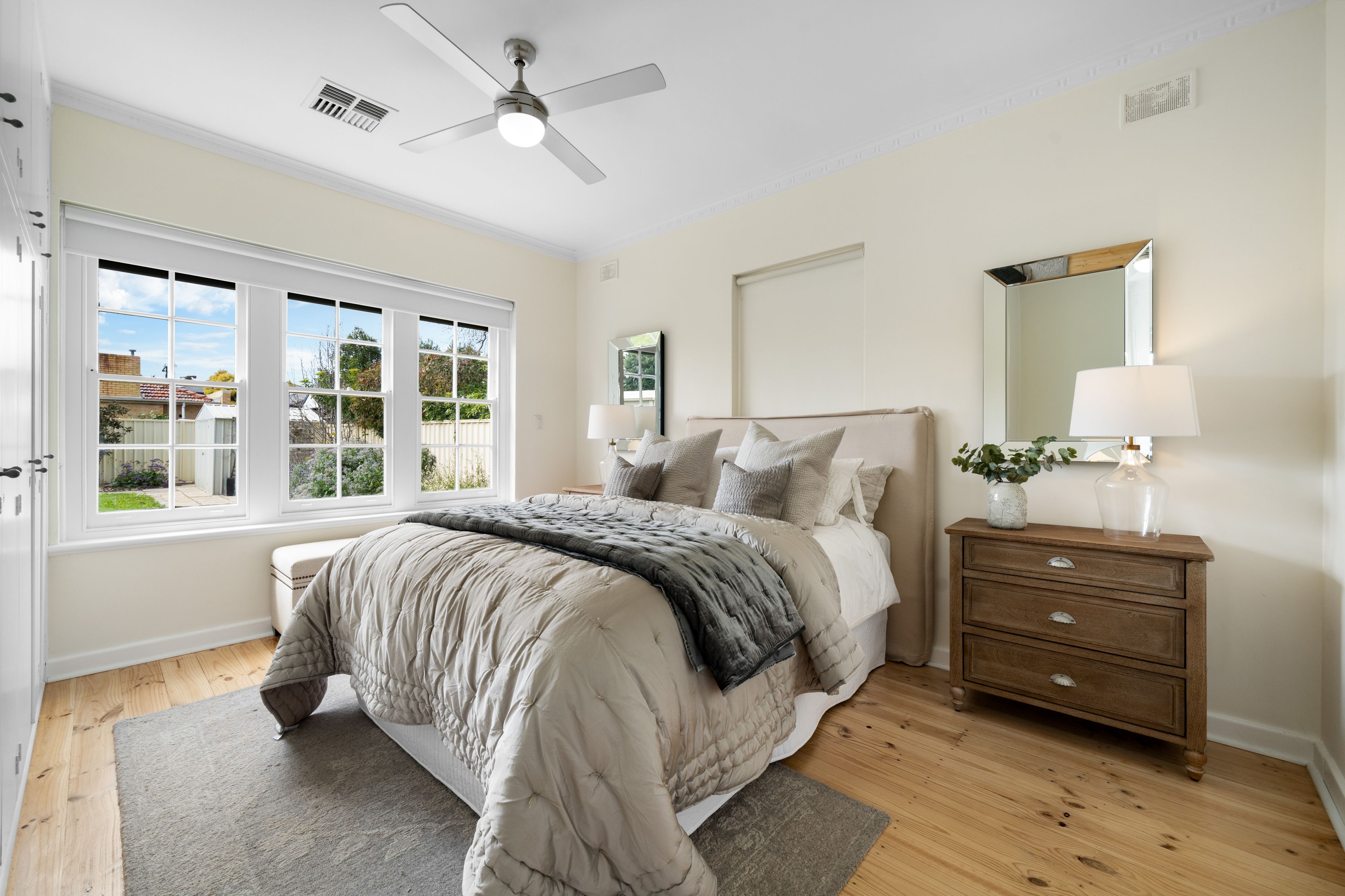 54 Malurus Avenue — photo 8 of 19