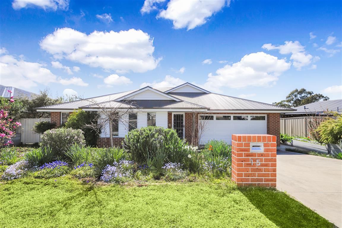 15 Ridge Street , Tumut NSW 2720